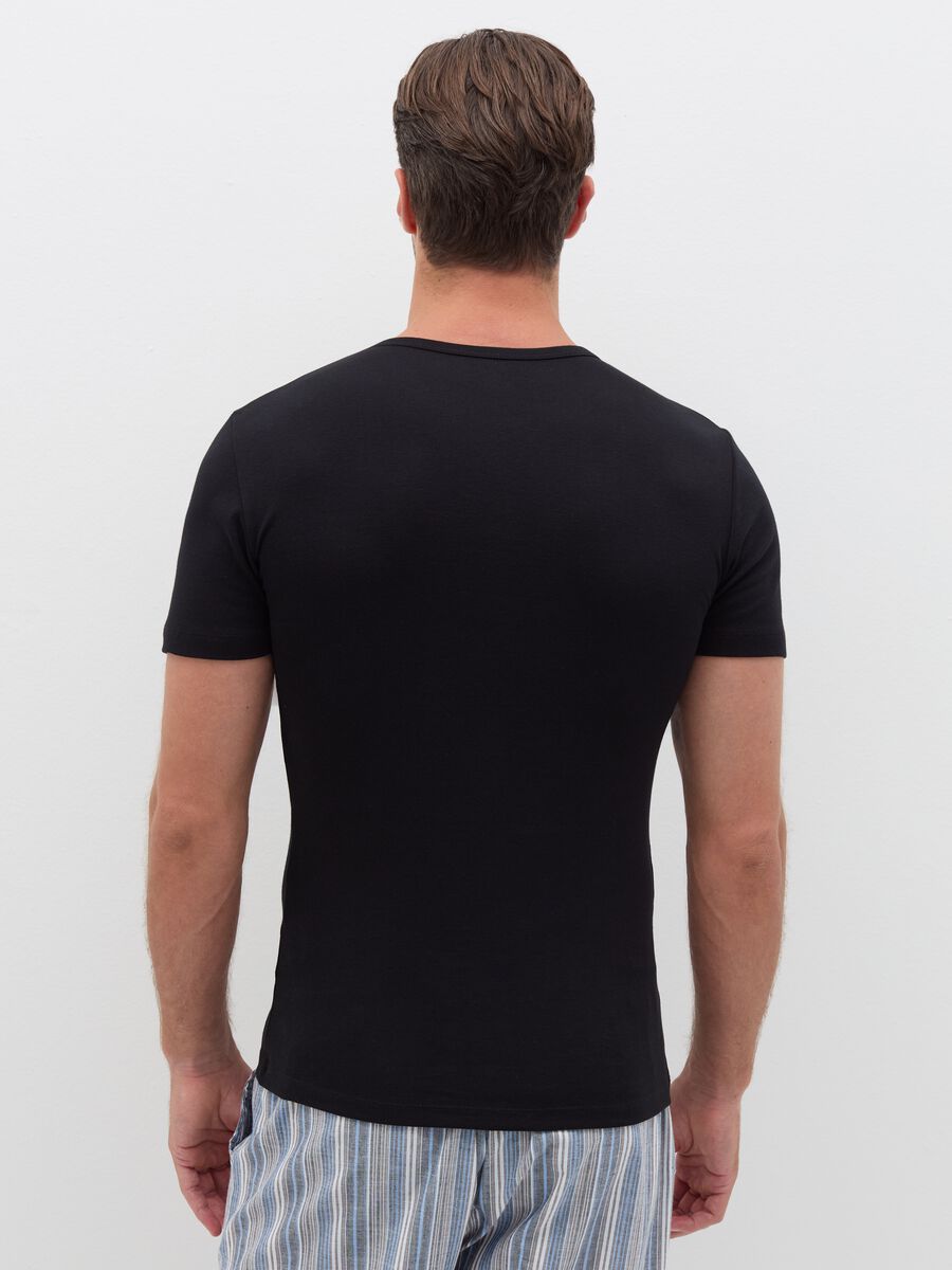 Two-pack undershirts with thin ribbing_3