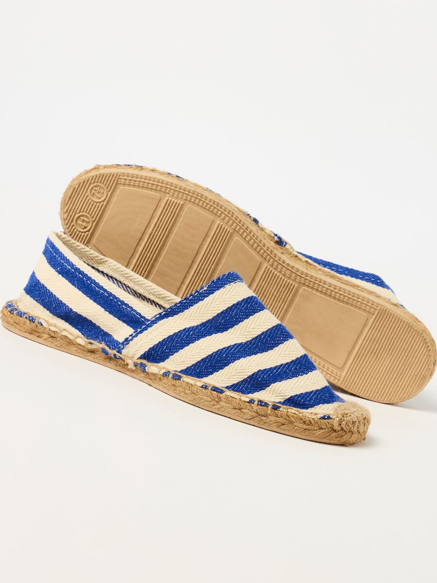 Espadrilles with striped pattern_1