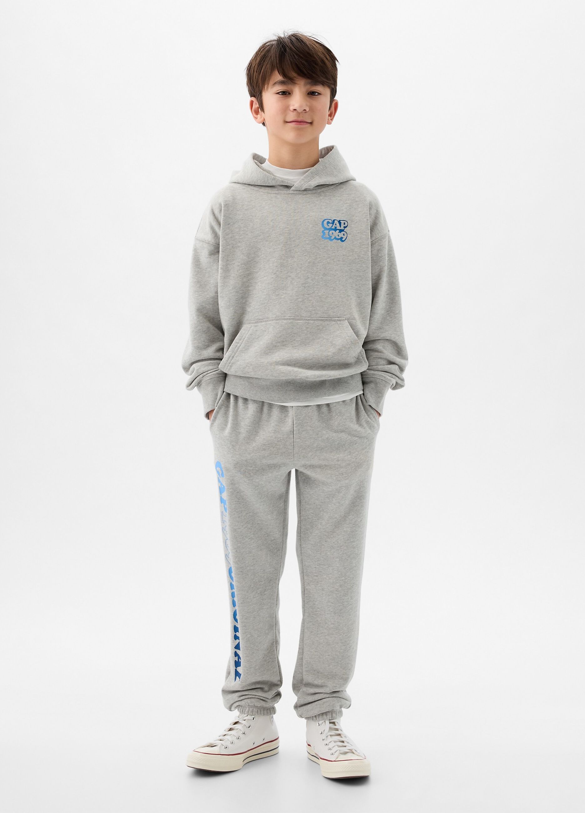 Sweatshirt with hood and lettering and logo print