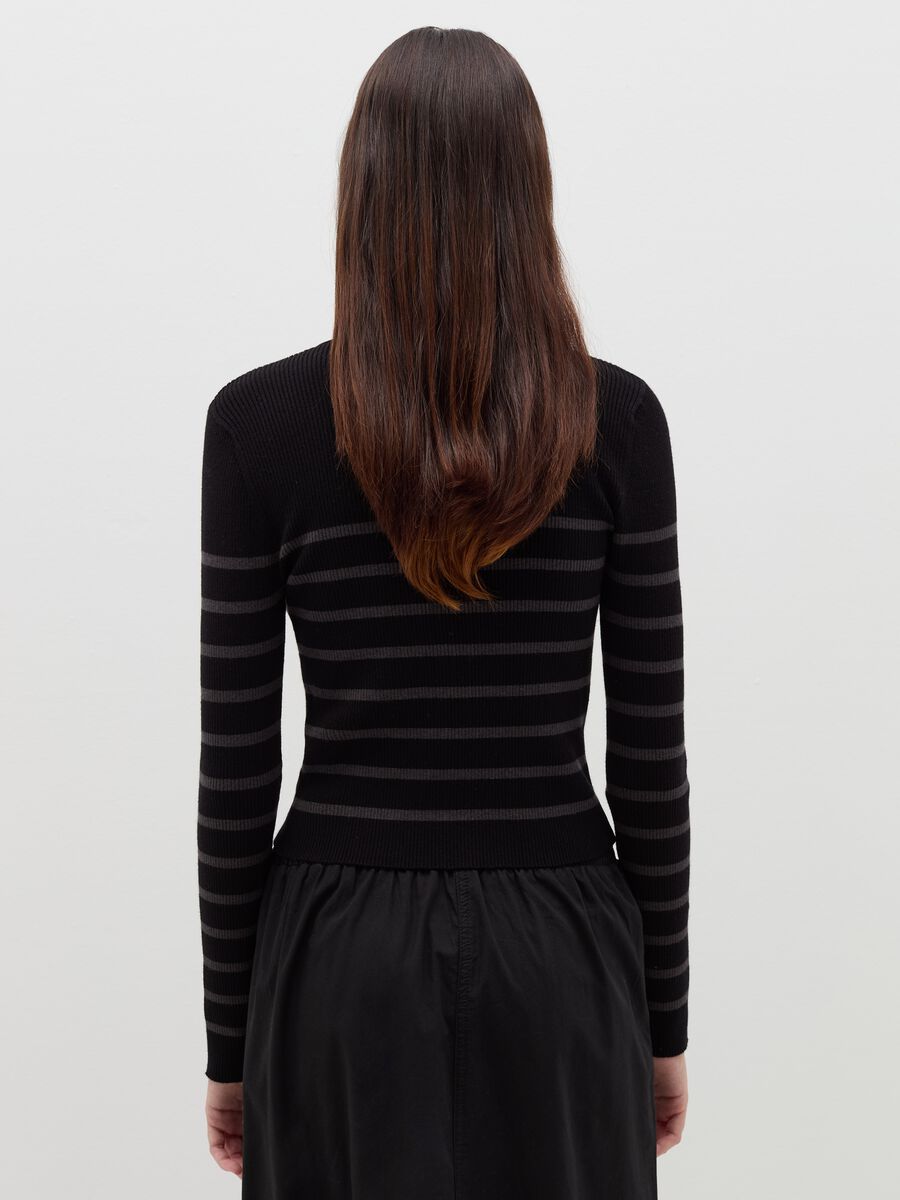 Pullover with striped mock neck_3