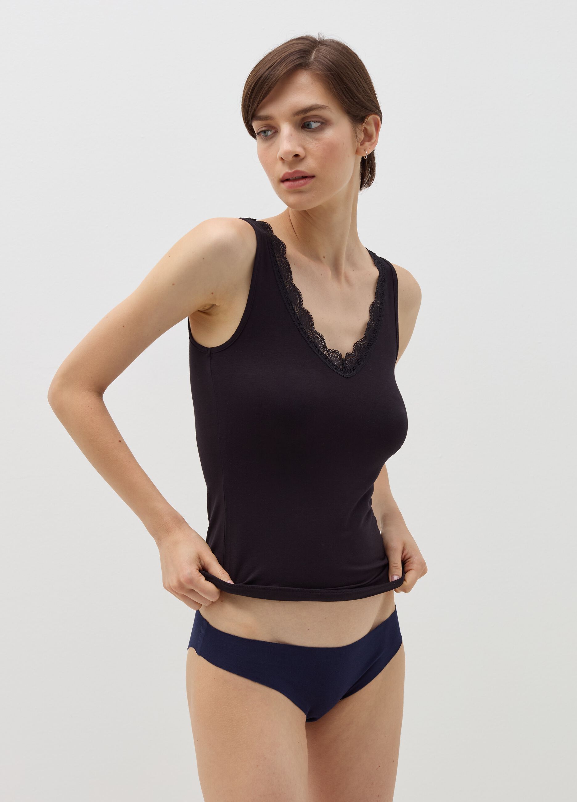 Slip in cotone bio stretch con taglio laser