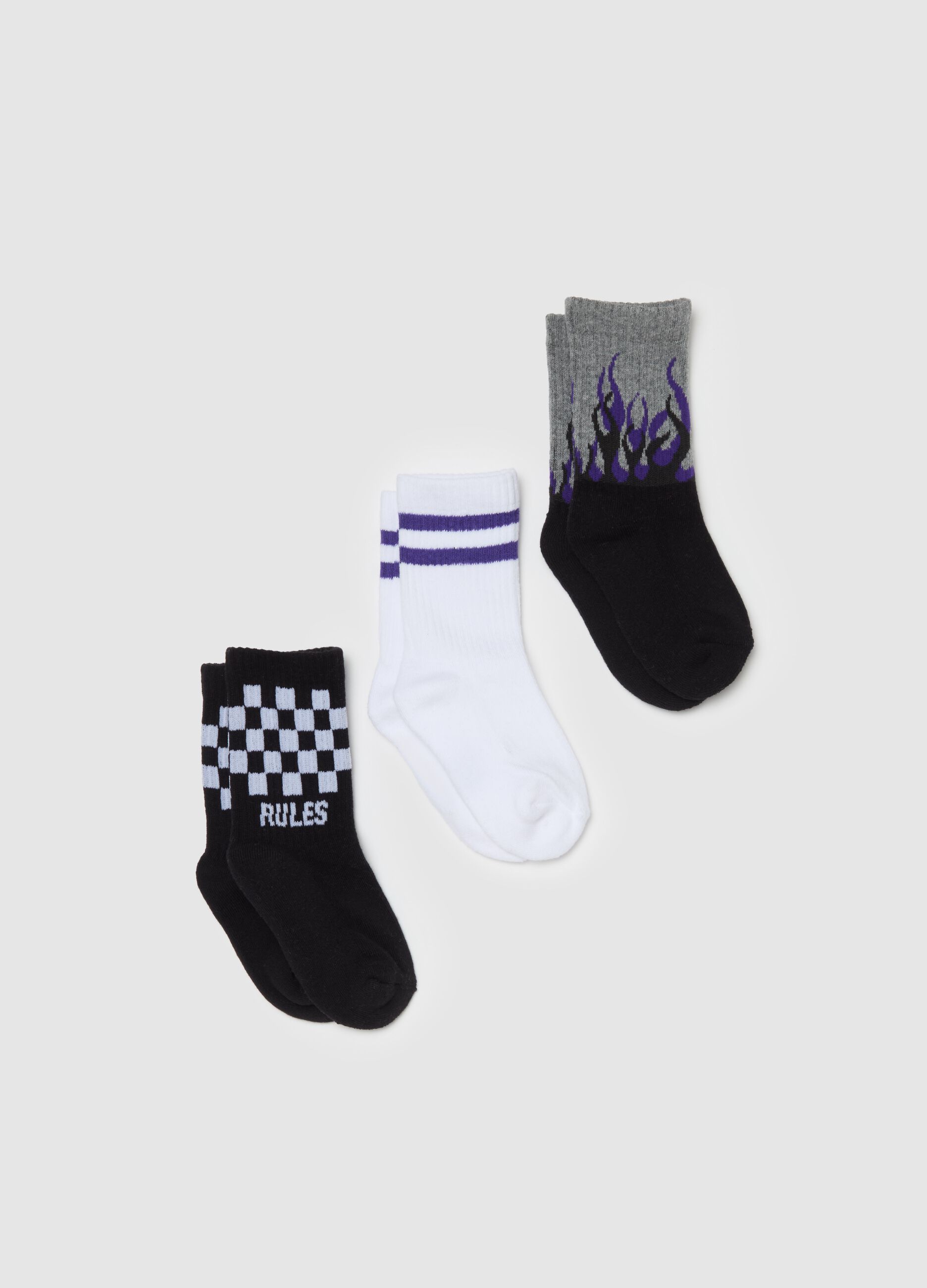 Three-pair pack short socks with designs