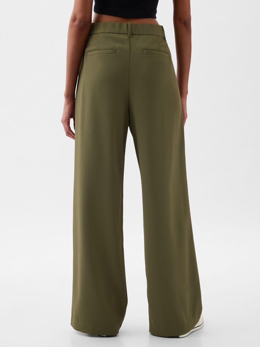 Wide-leg trousers with high waist and darts_2