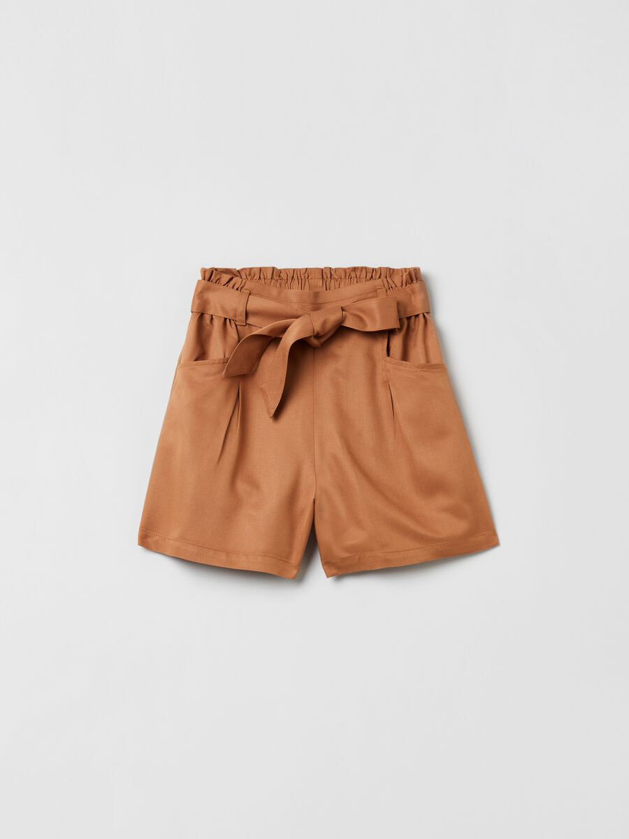 Shorts in viscose with belt_0