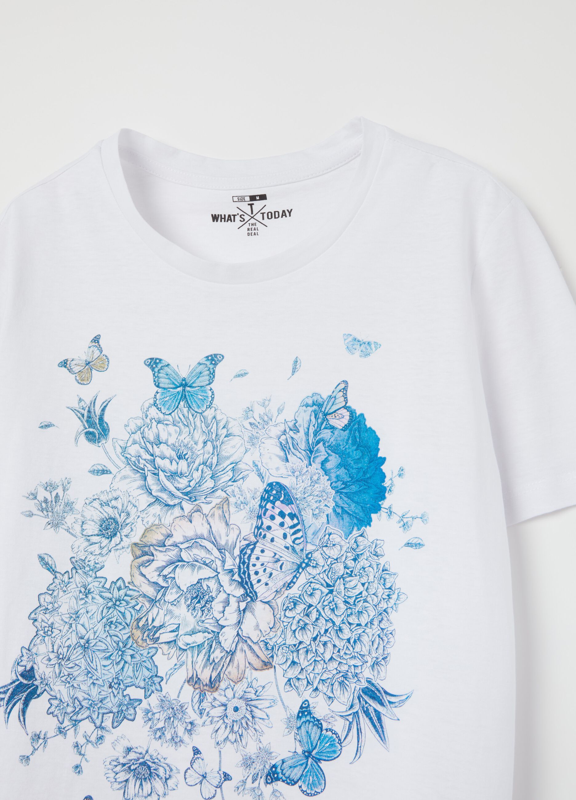 T-shirt with butterflies with flowers print