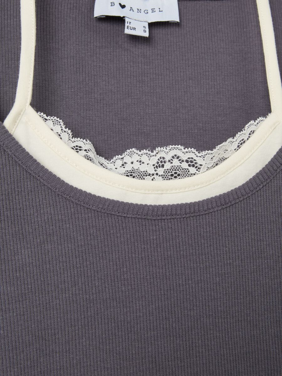 T-shirt crop con canotta interna_5