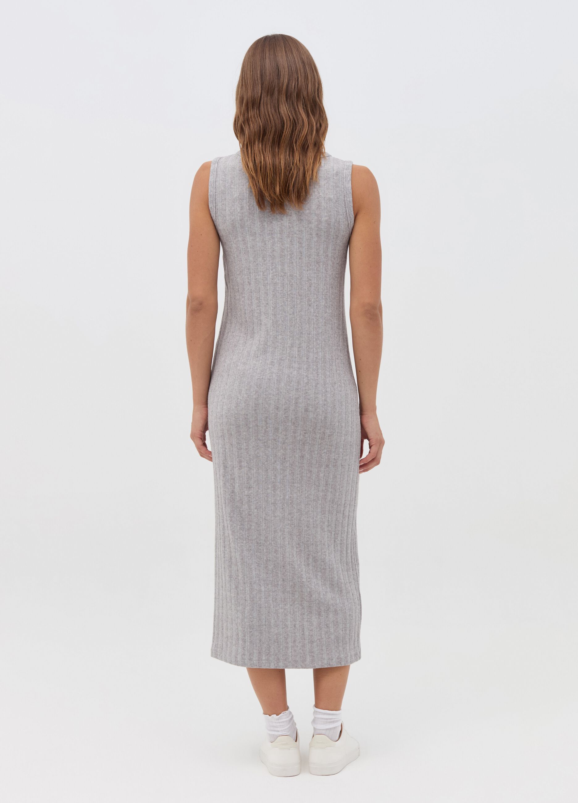 Sleeveless ribbed maternity dress