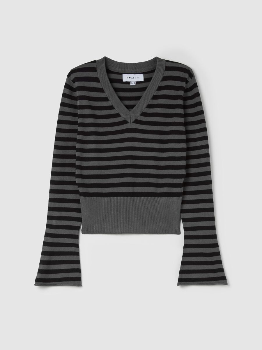 Crop pullover with V neck and stripes_0