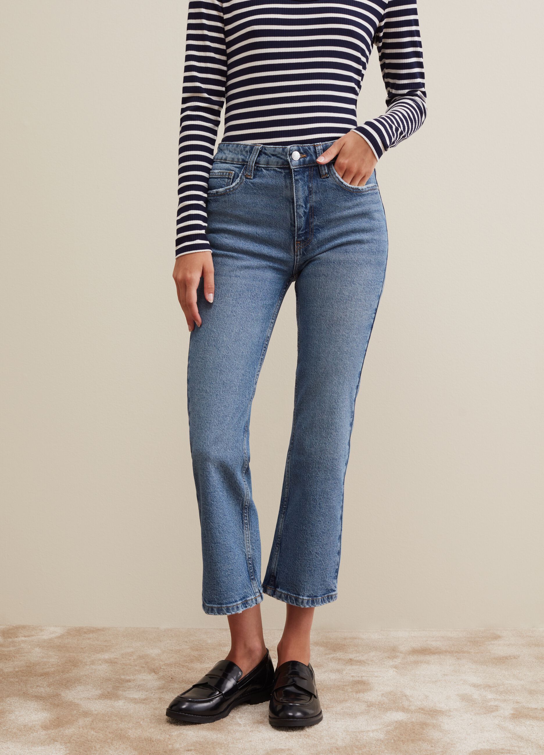 Jeans cropped flare fit