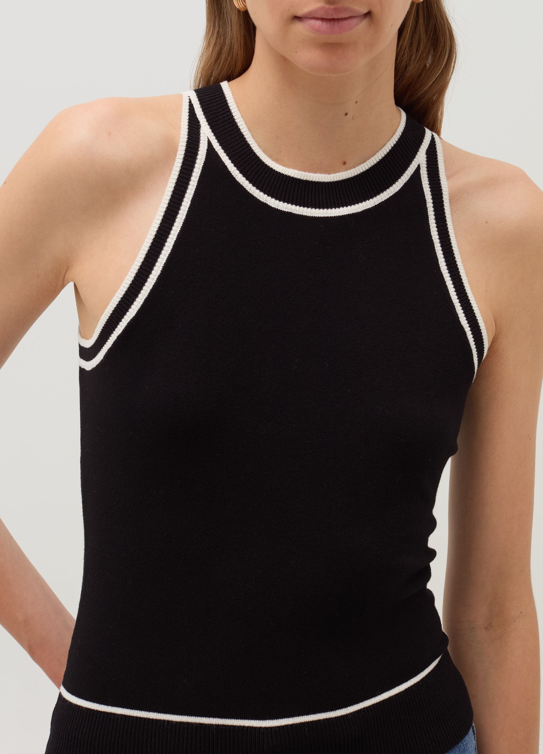 Tank top with contrasting edging