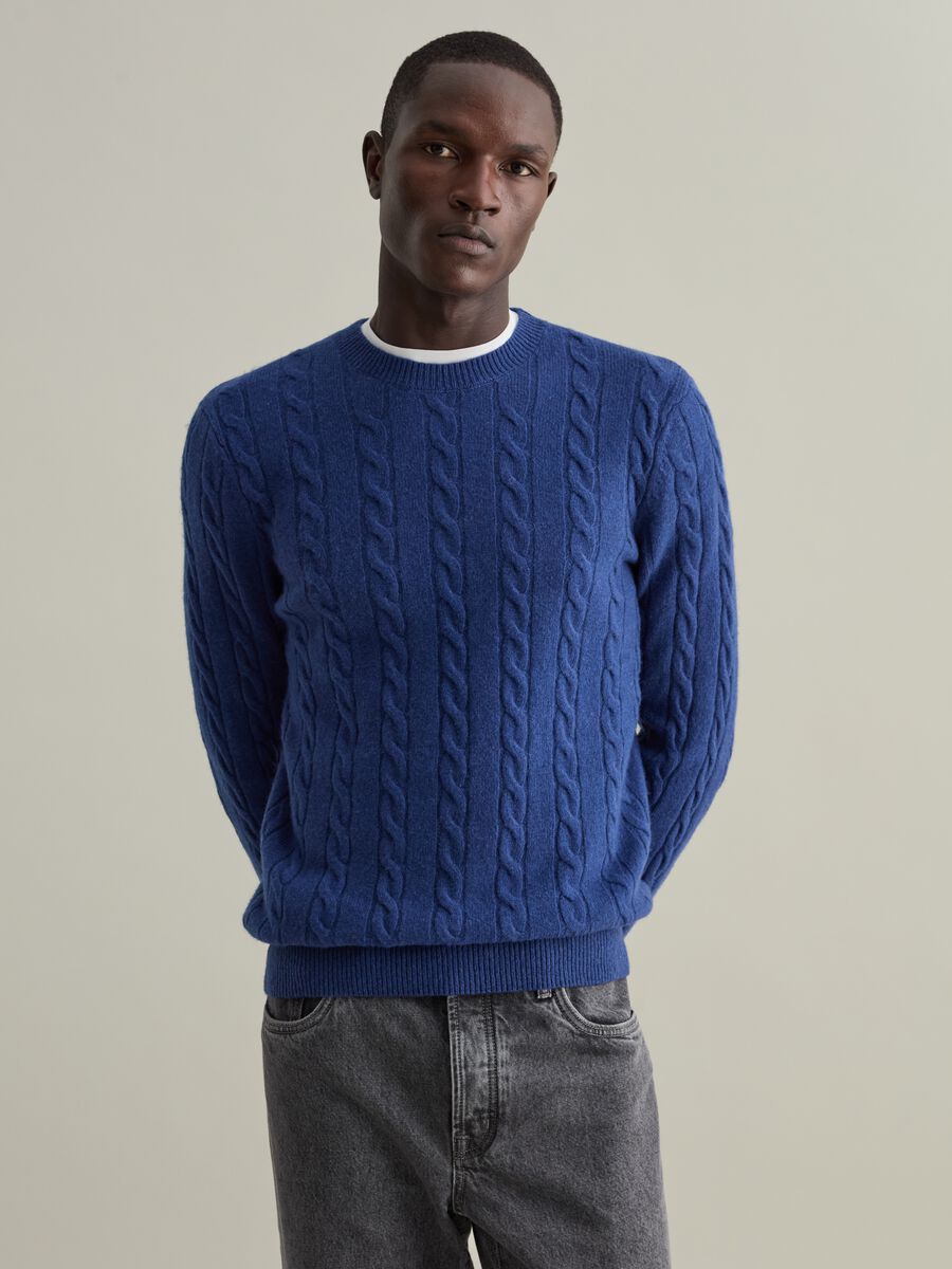 Pullover in cable-knit lambswool_1