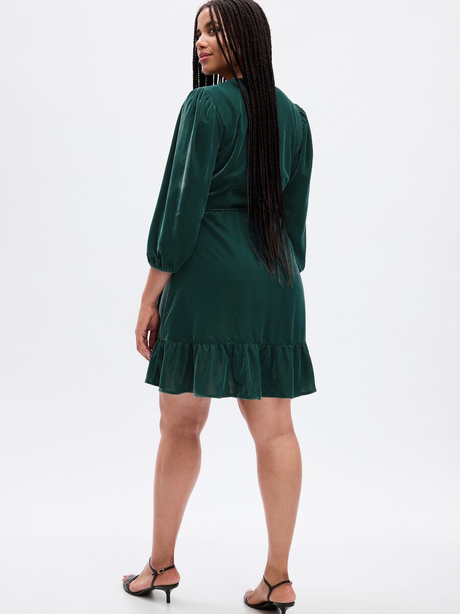 Short velvet wraparound dress._4