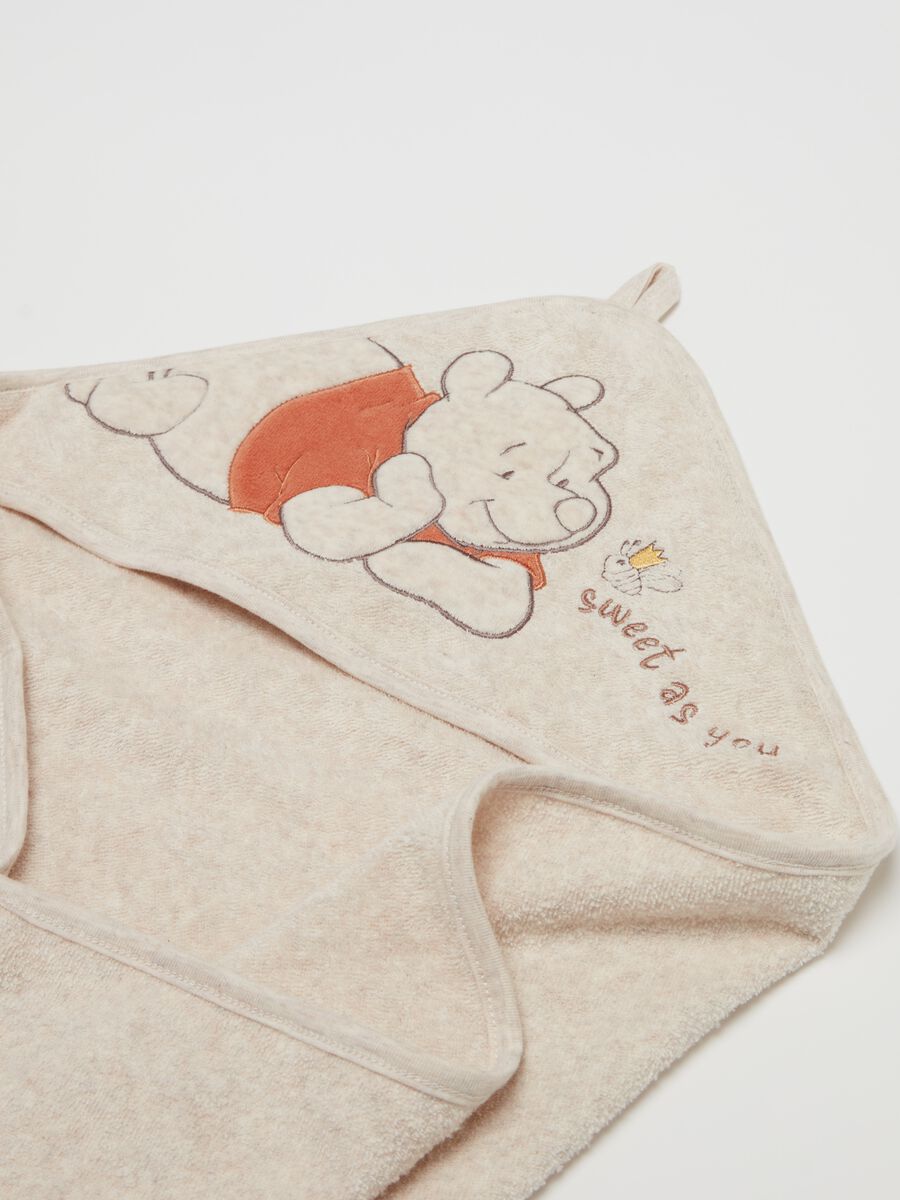 Bathrobe with Winnie the Pooh embroidery_2