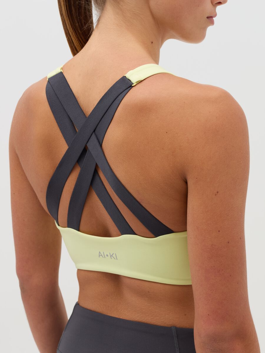 AI•KI sports bra with crossover straps_2