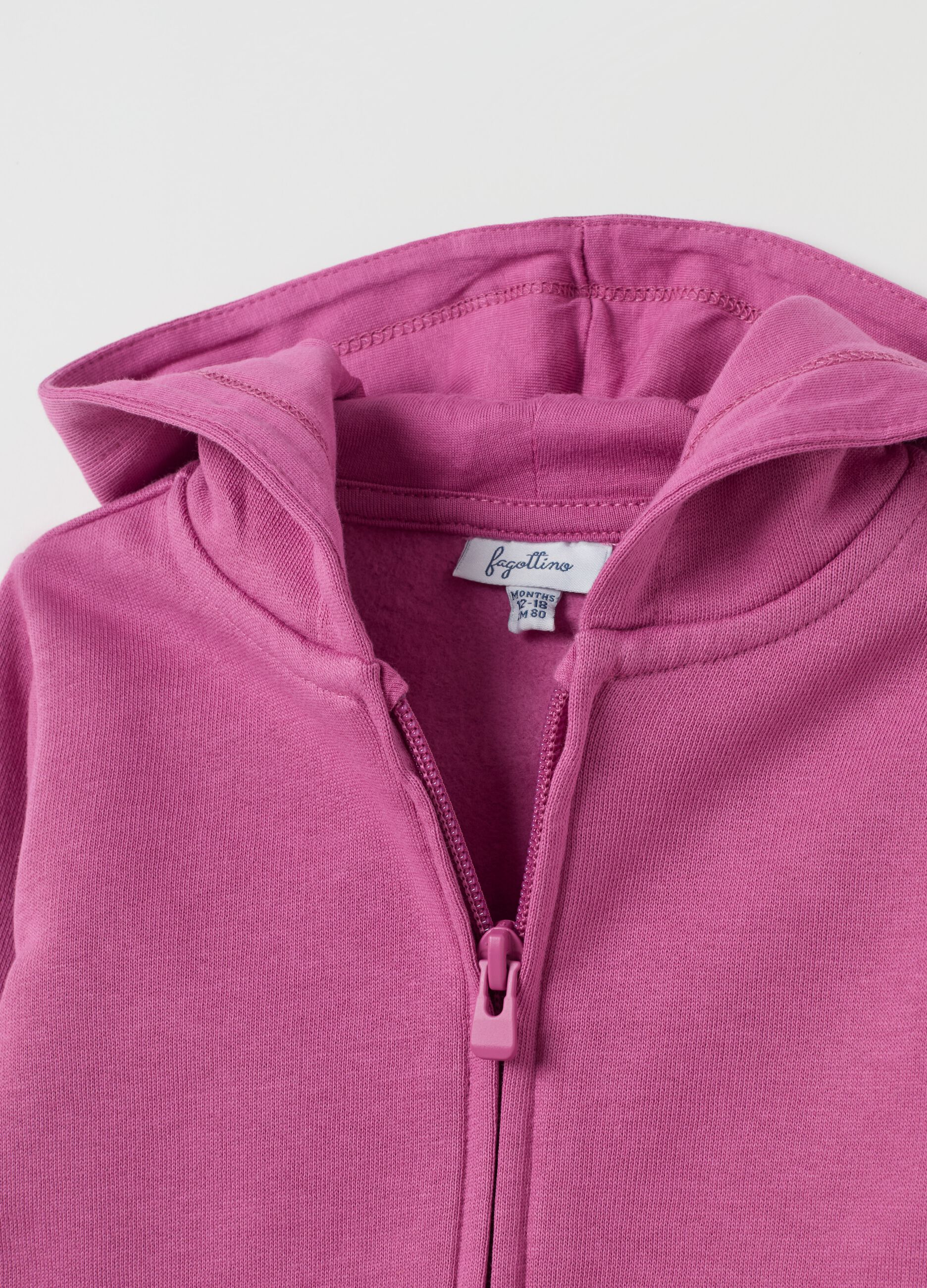 Full-zip in cotone bio con cappuccio