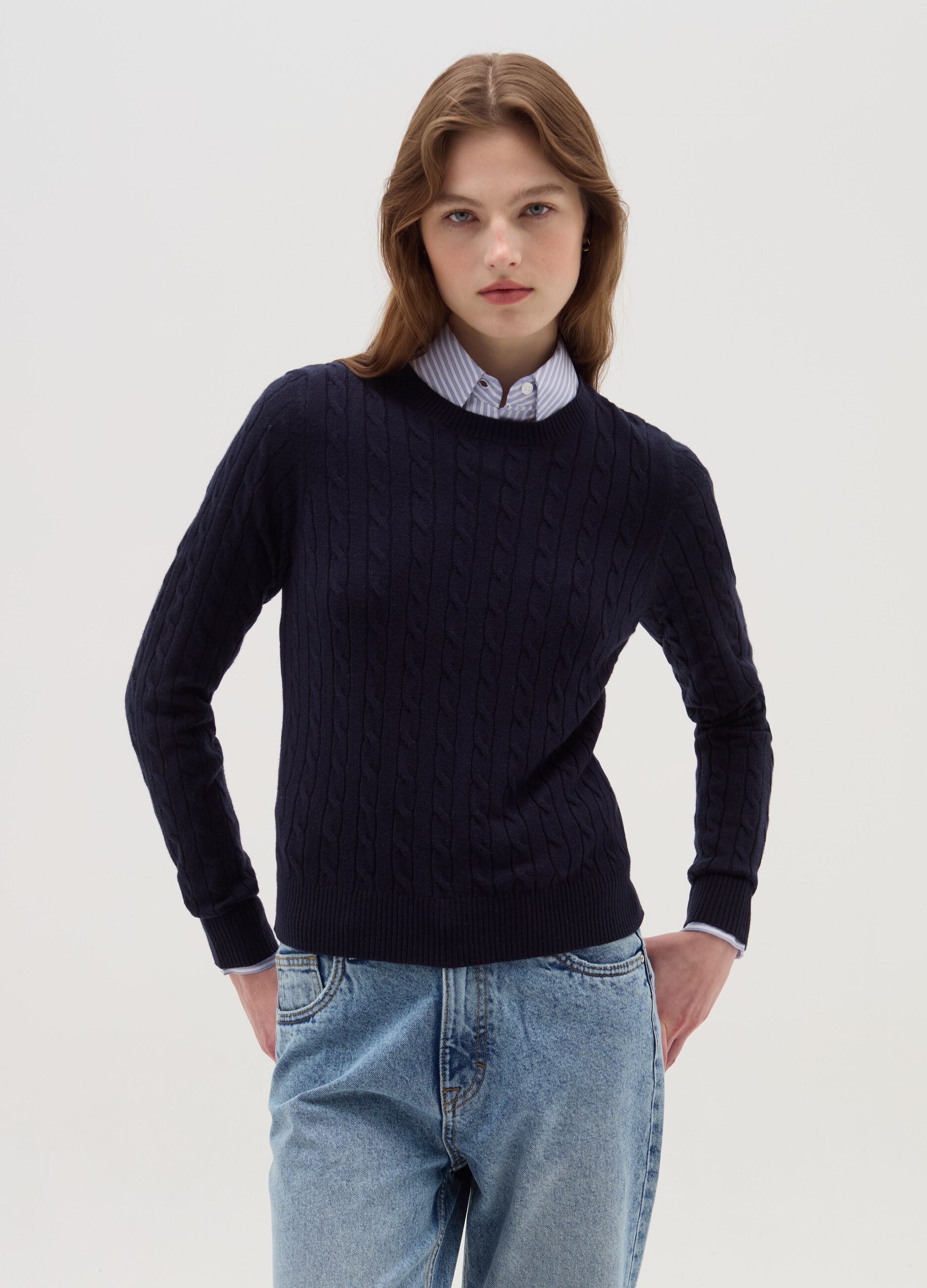 Ribbed pullover with cable-knit design