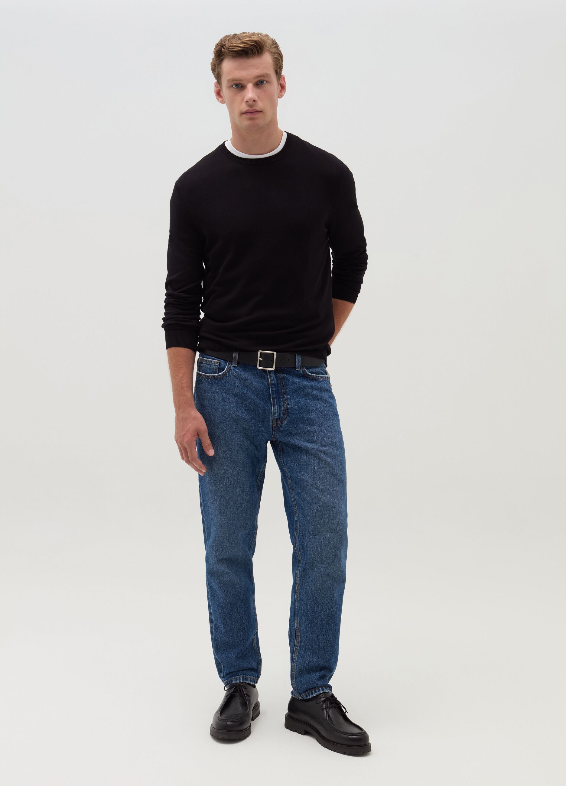 Relaxed-fit jeans with five pockets