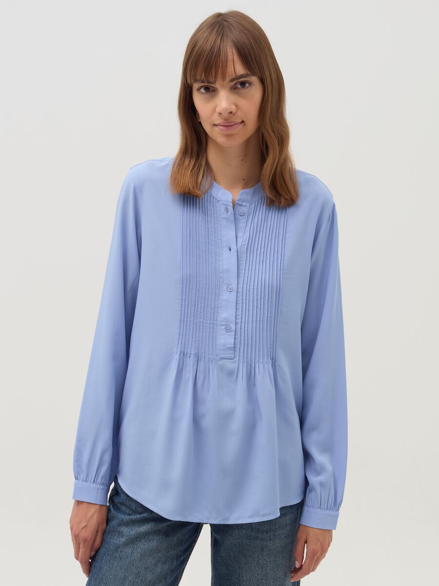 Shirt with pleated detail_1