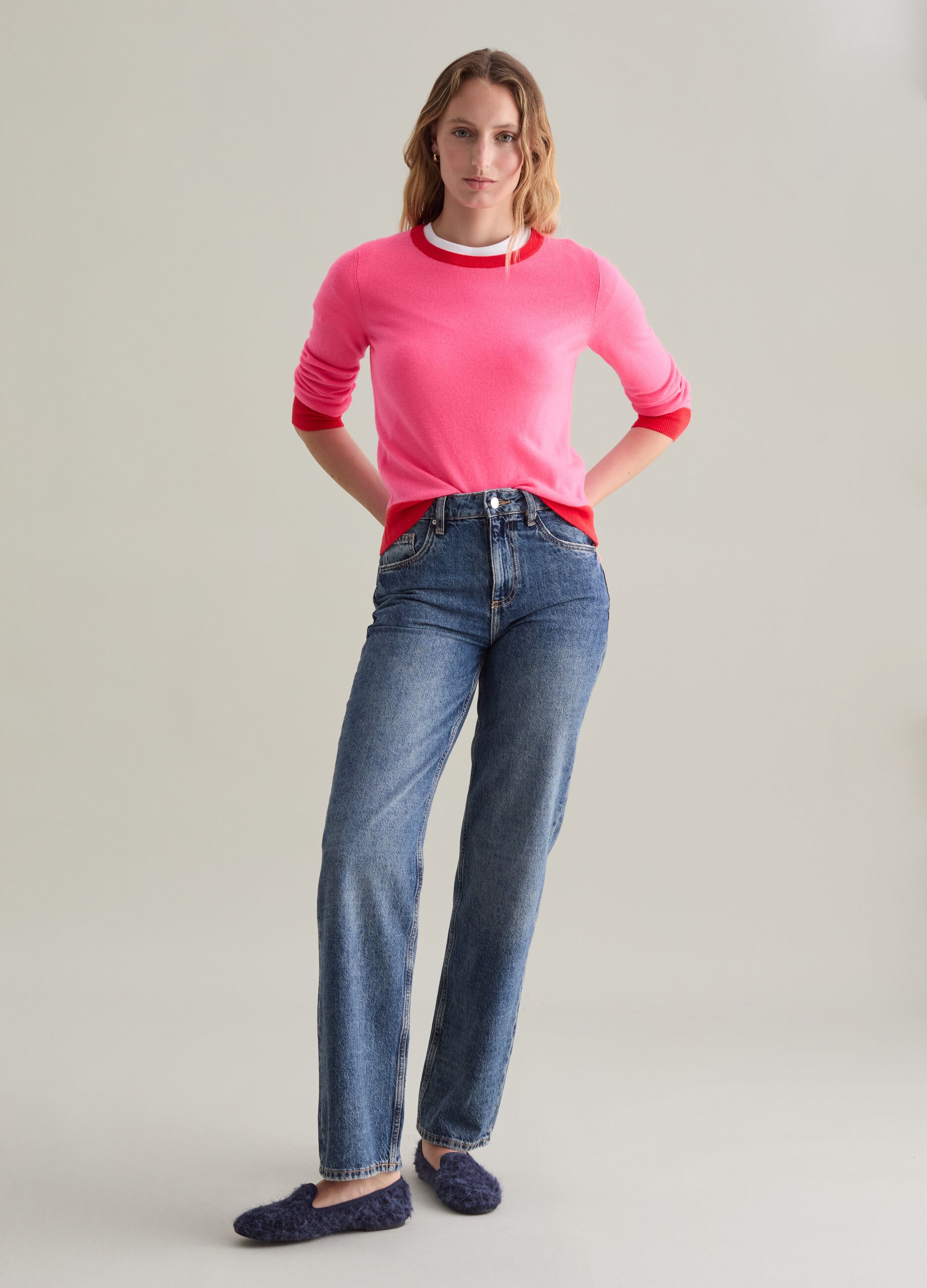 Wool pullover with contrasting trims