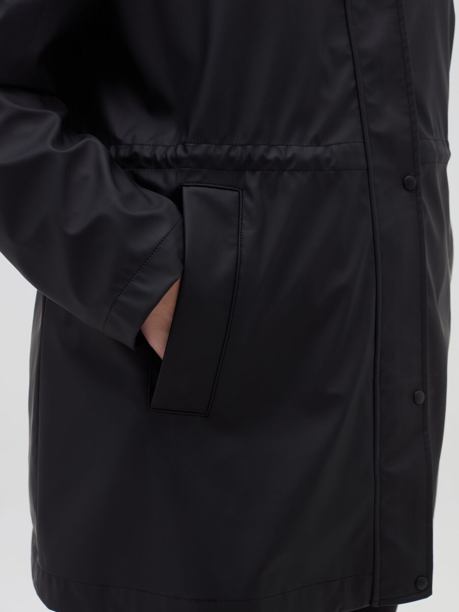 Curvy long waterproof jacket_3