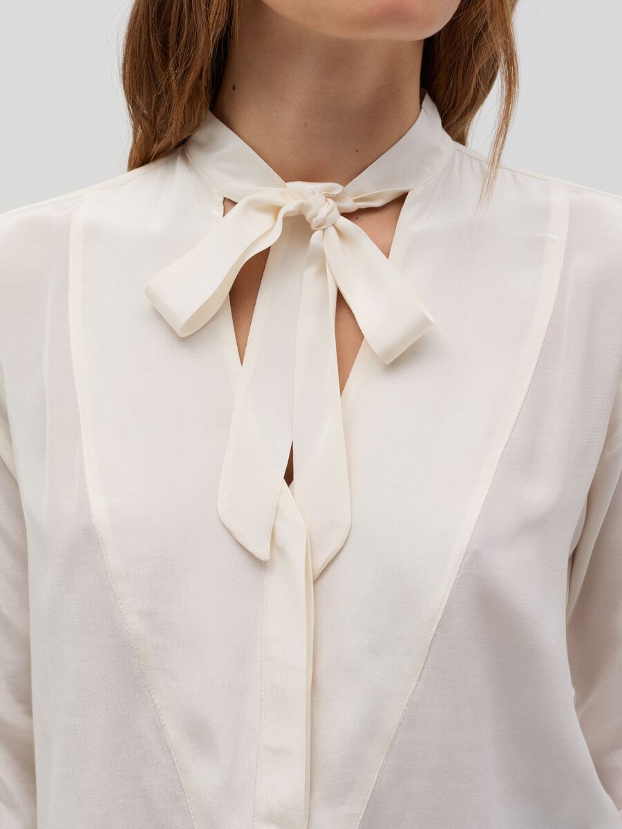 Viscose blouse with bow scarf_3