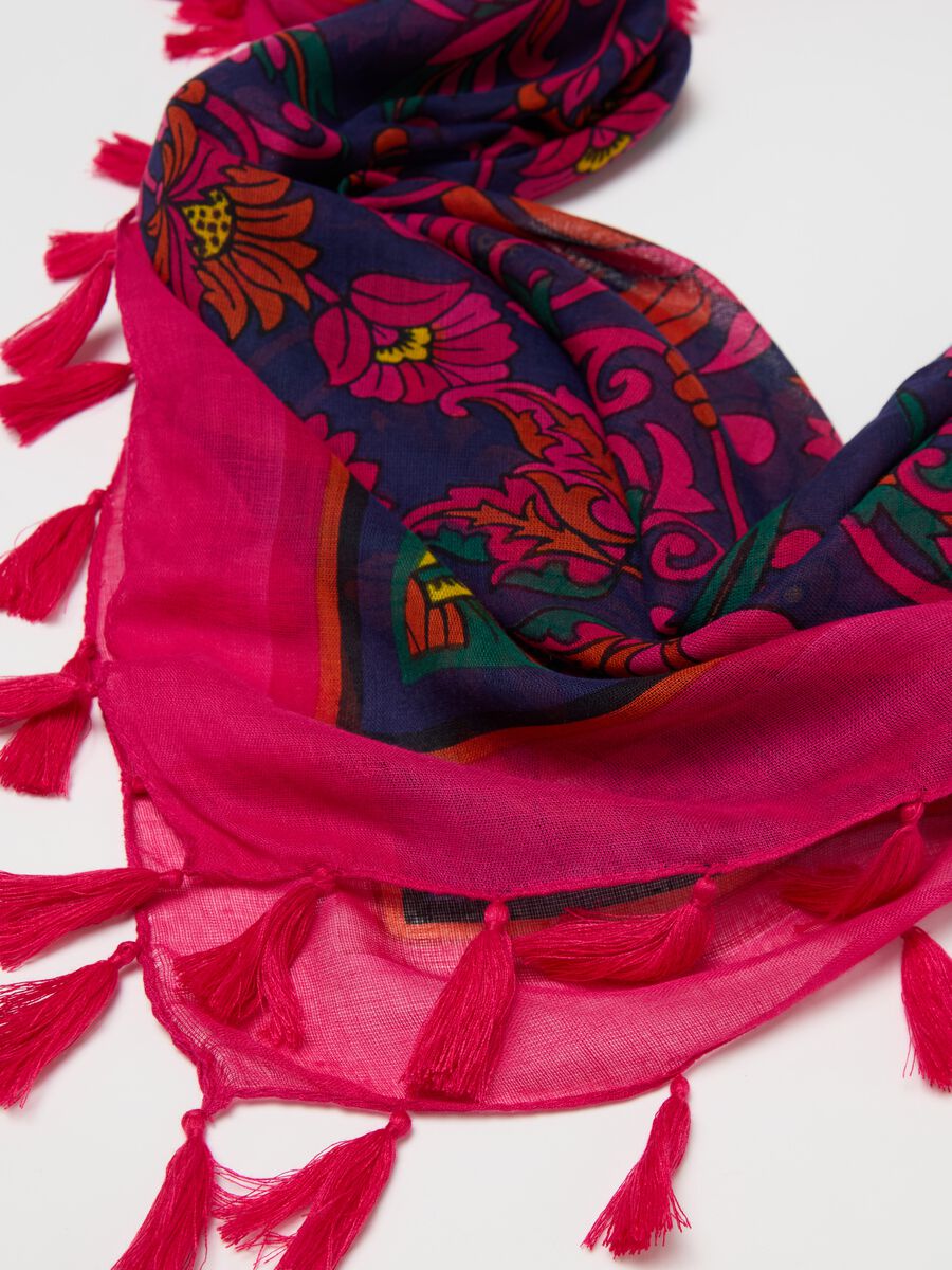 Floral foulard with tassels_2