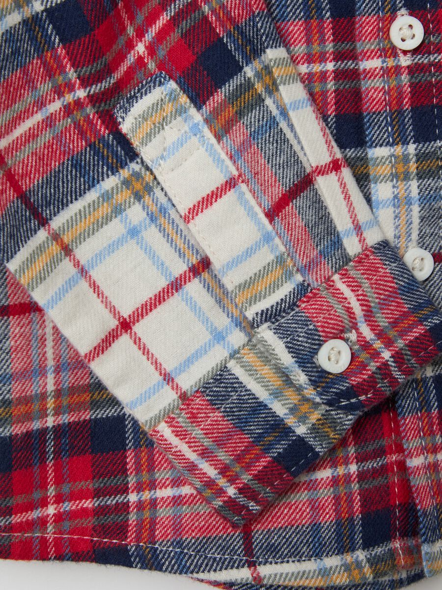 Flannel shirt with check pattern_2