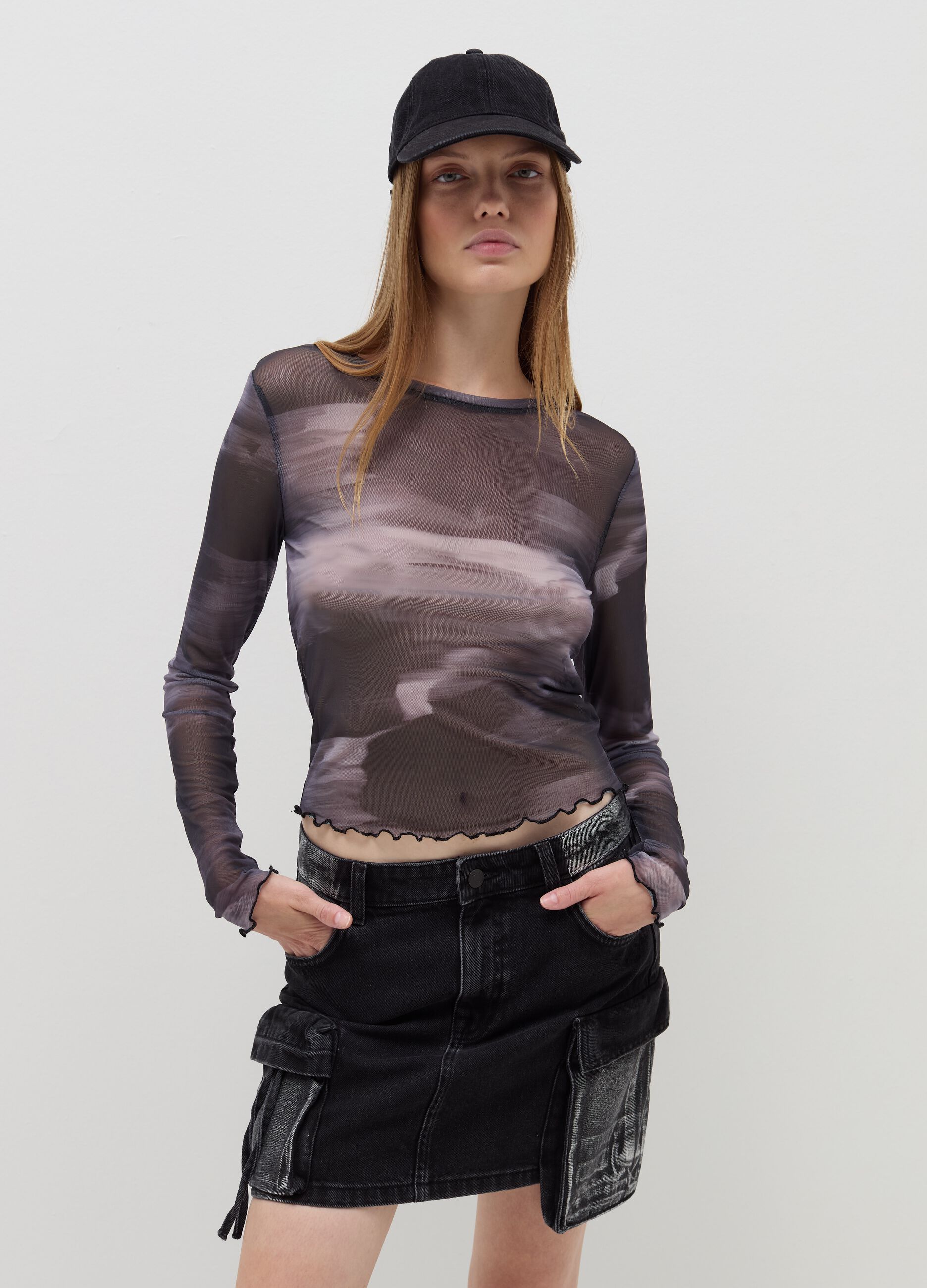 Long-sleeved T-shirt in mesh