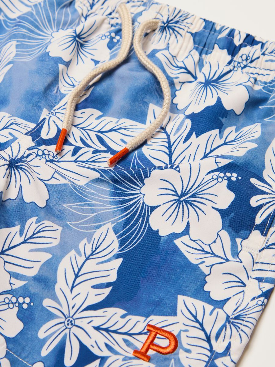 Swimming trunks with drawstring and tropical print_5