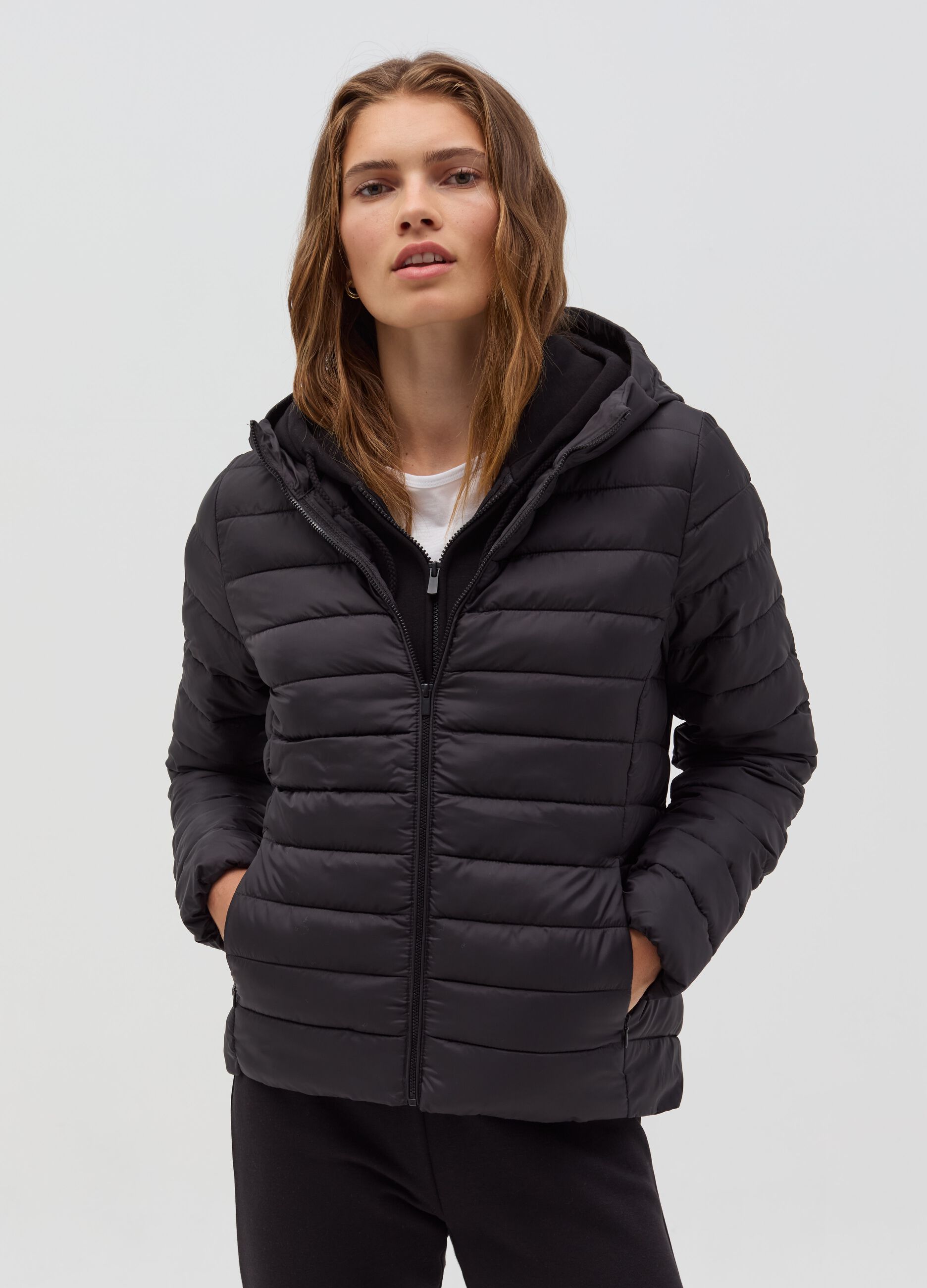 Essential short ultralight down jacket