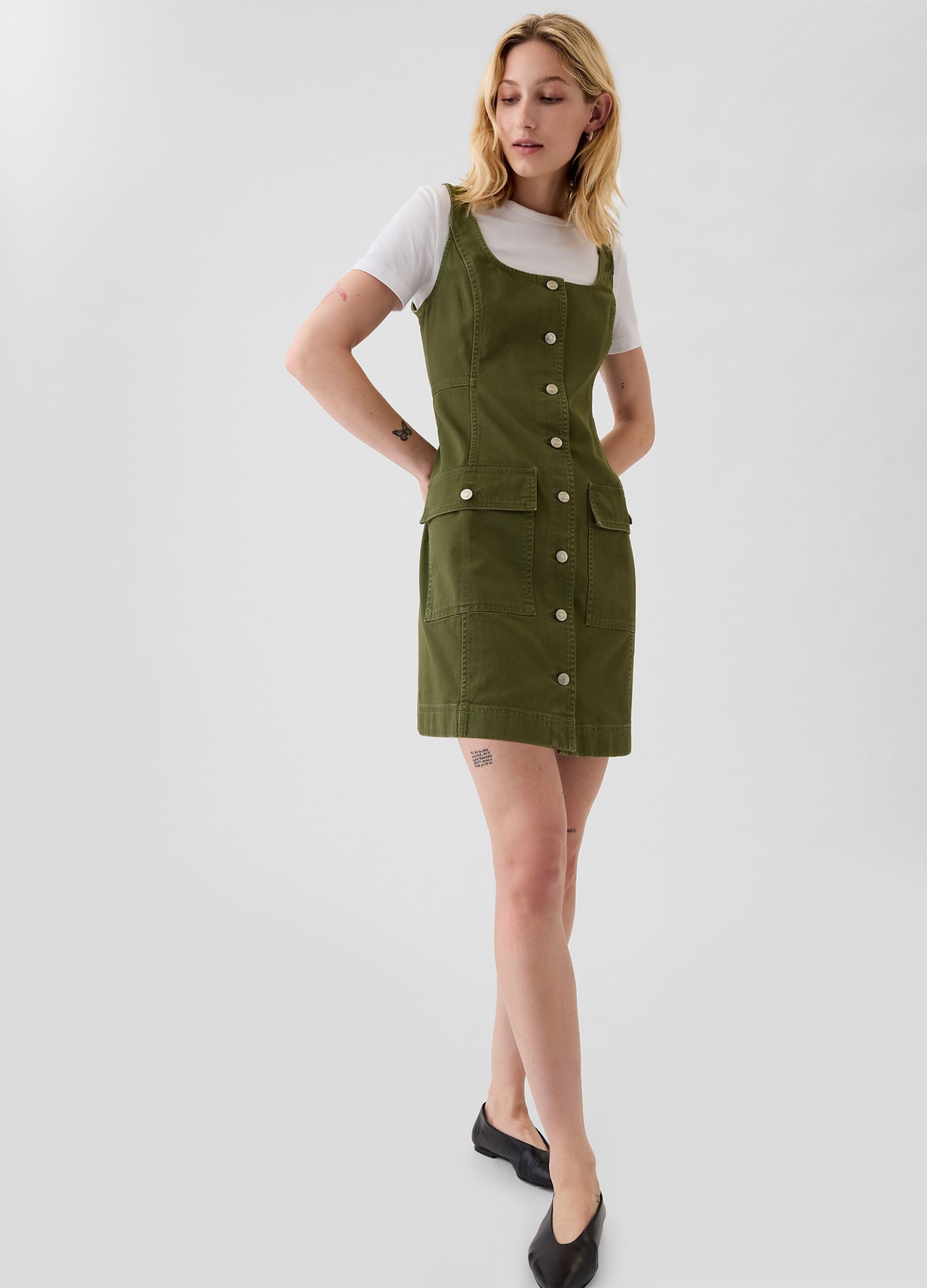 Short utility dress with buttons