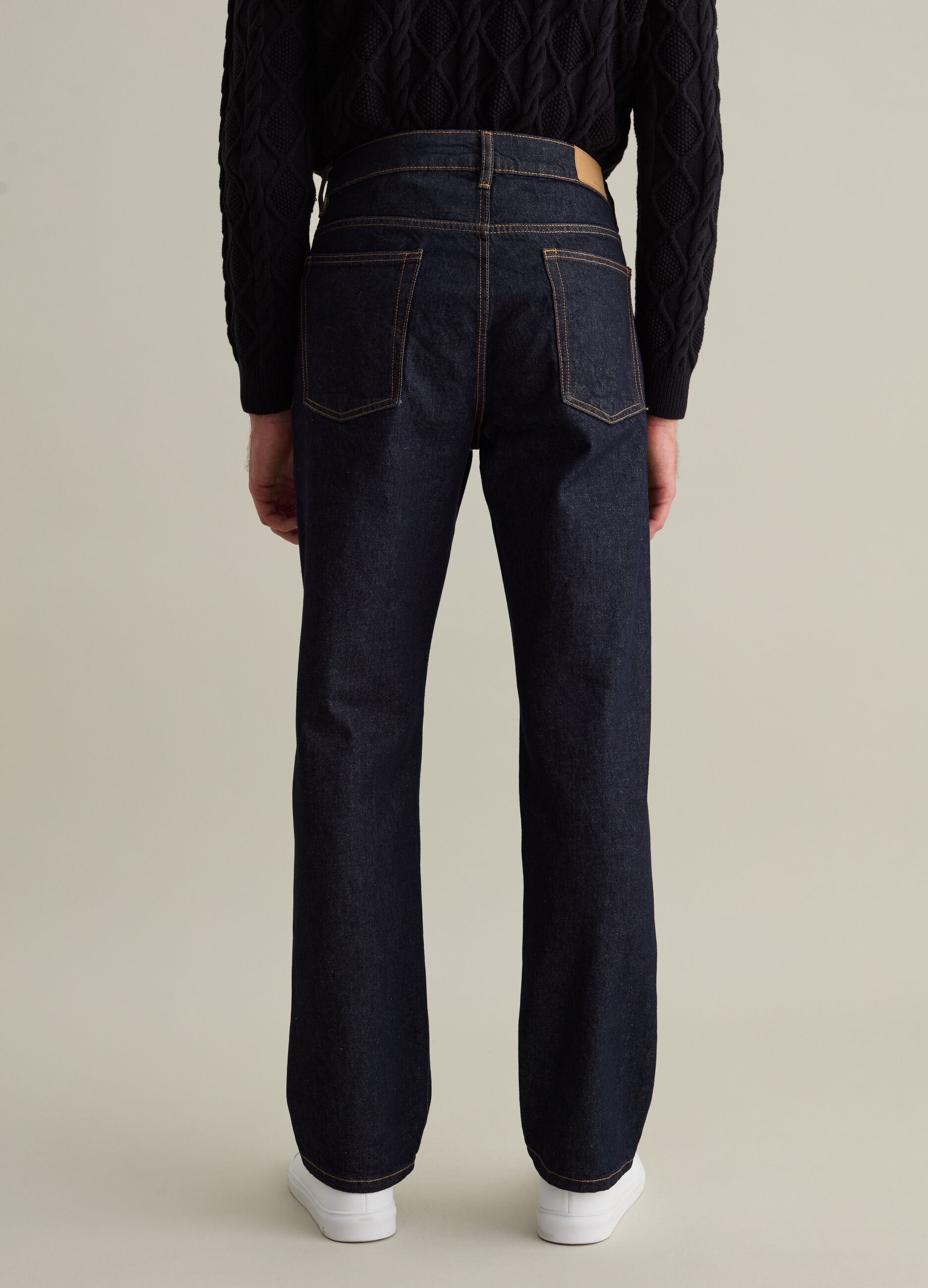 Five-pocket,straight-fit jeans