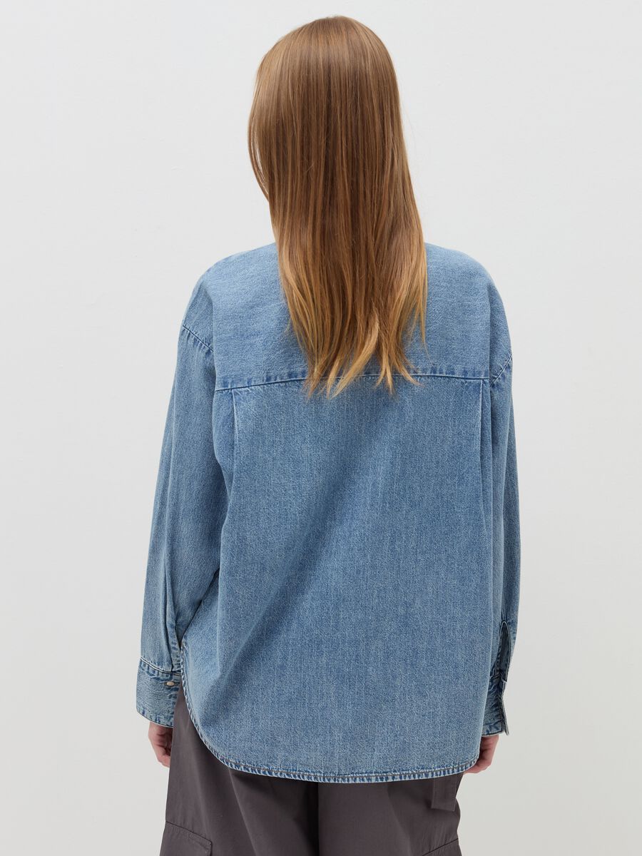 Oversized shirt in denim_2