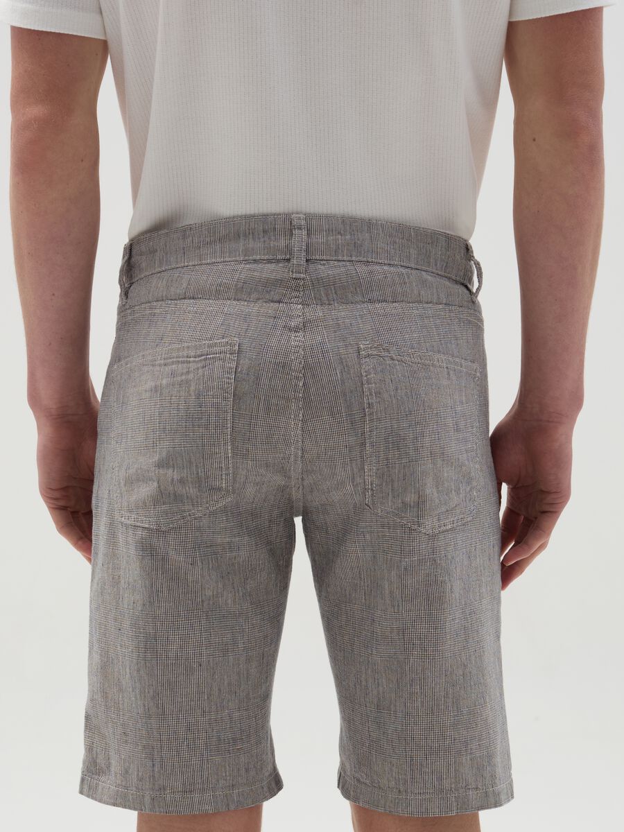 Bermuda shorts with five pockets in cotton and linen_2