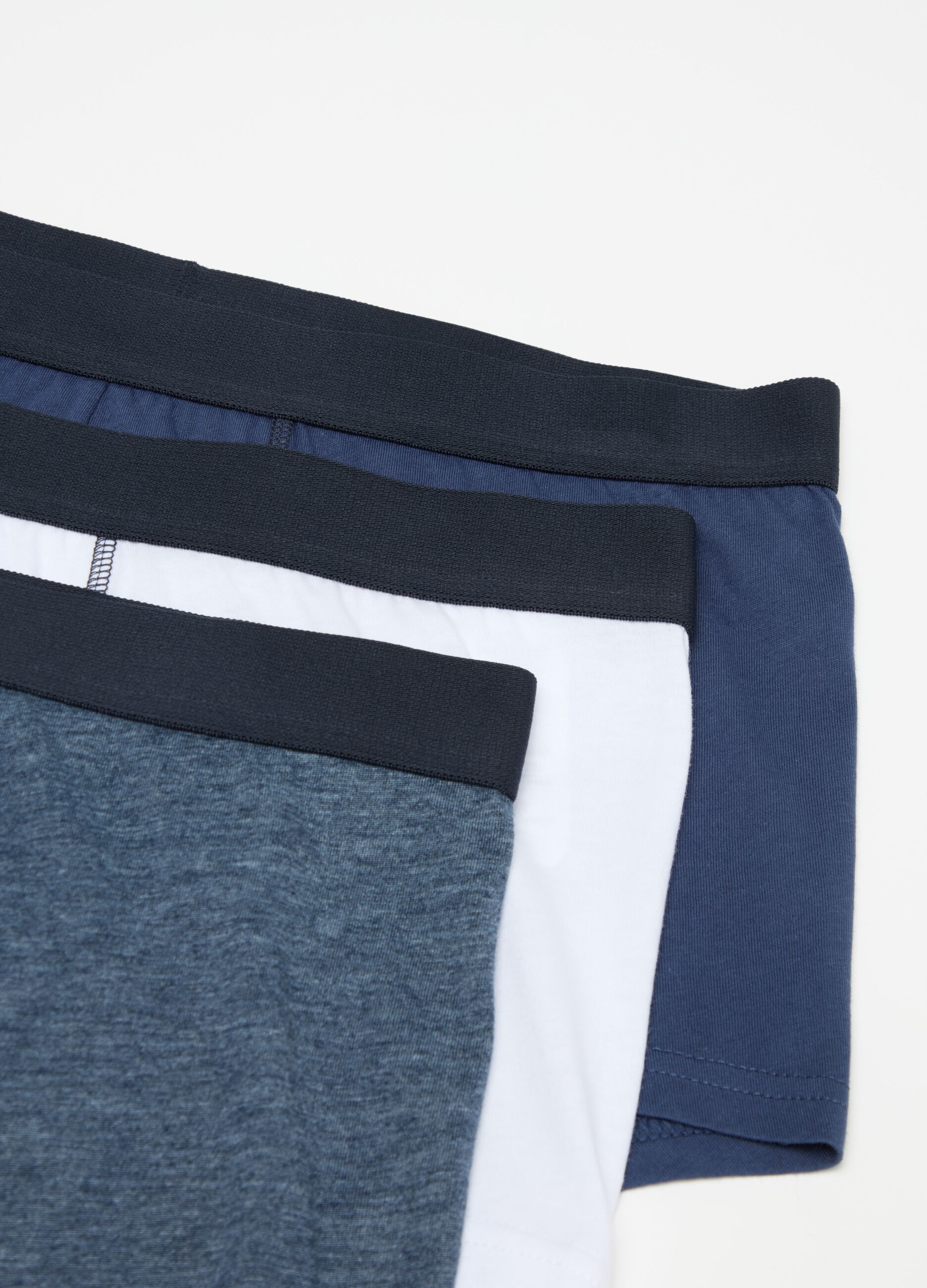 Five-pack solid colour boxer shorts in organic cotton