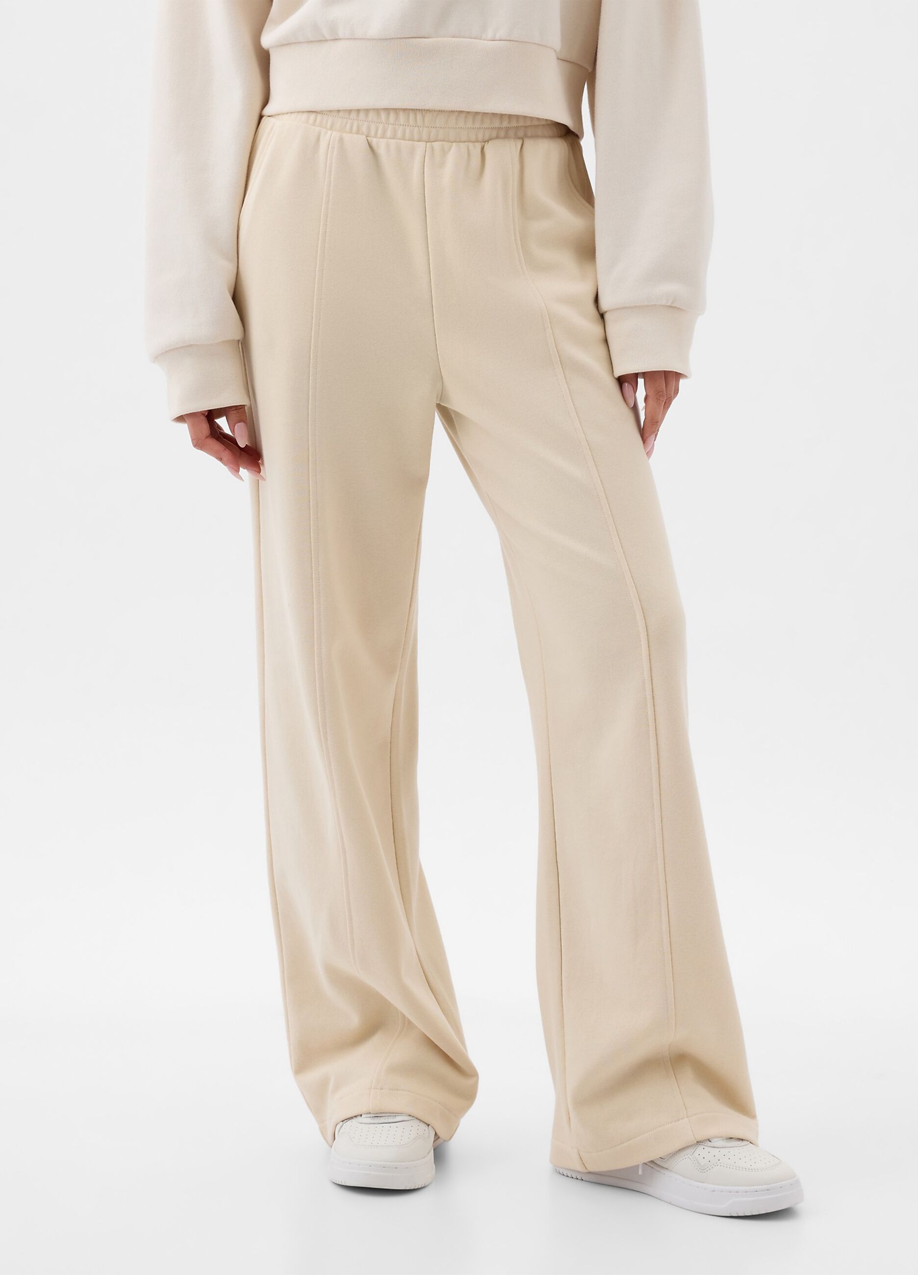 Wide-leg joggers in fleece with logo embroidery