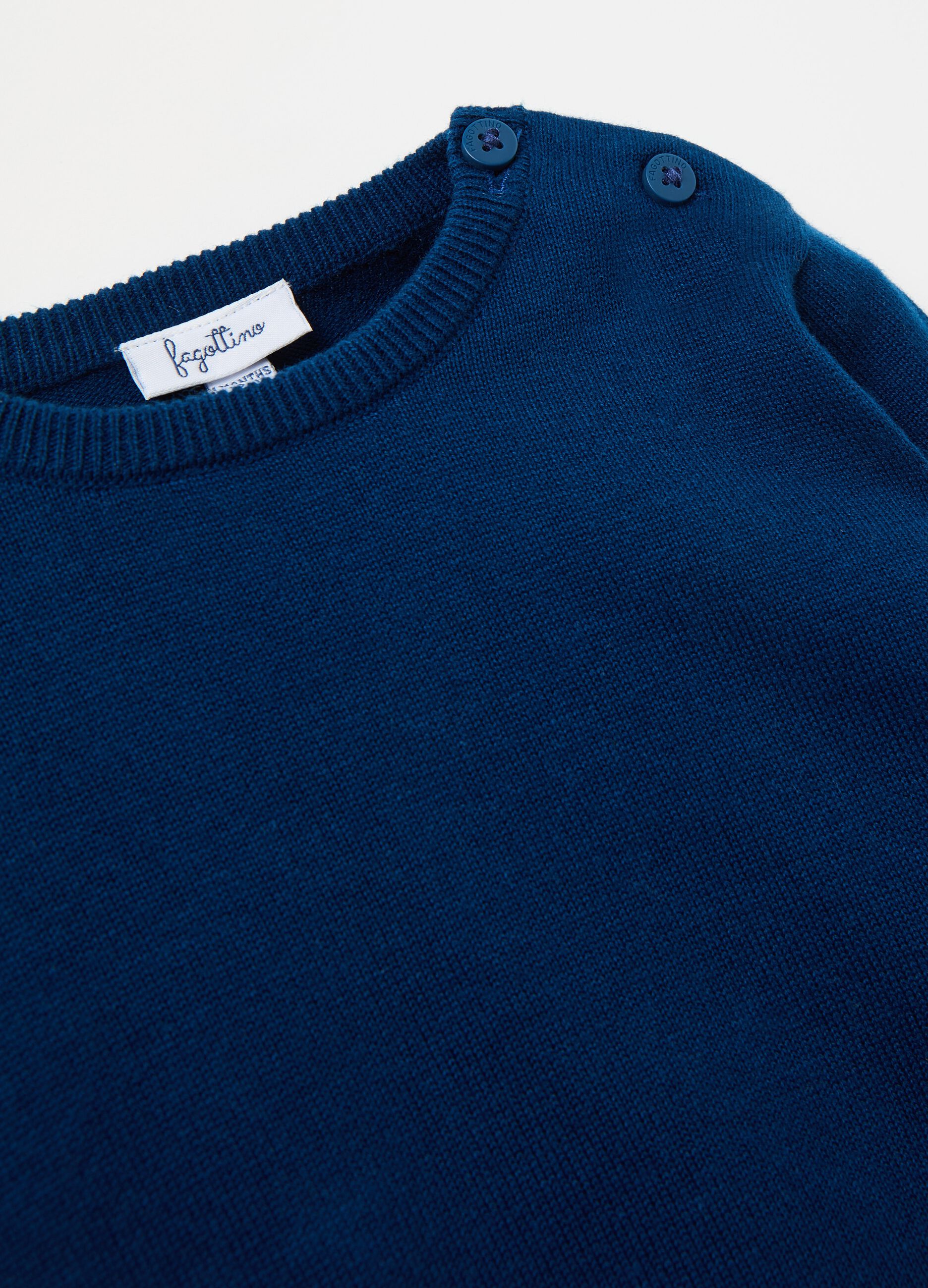 Solid colour 100% cotton knit pullover