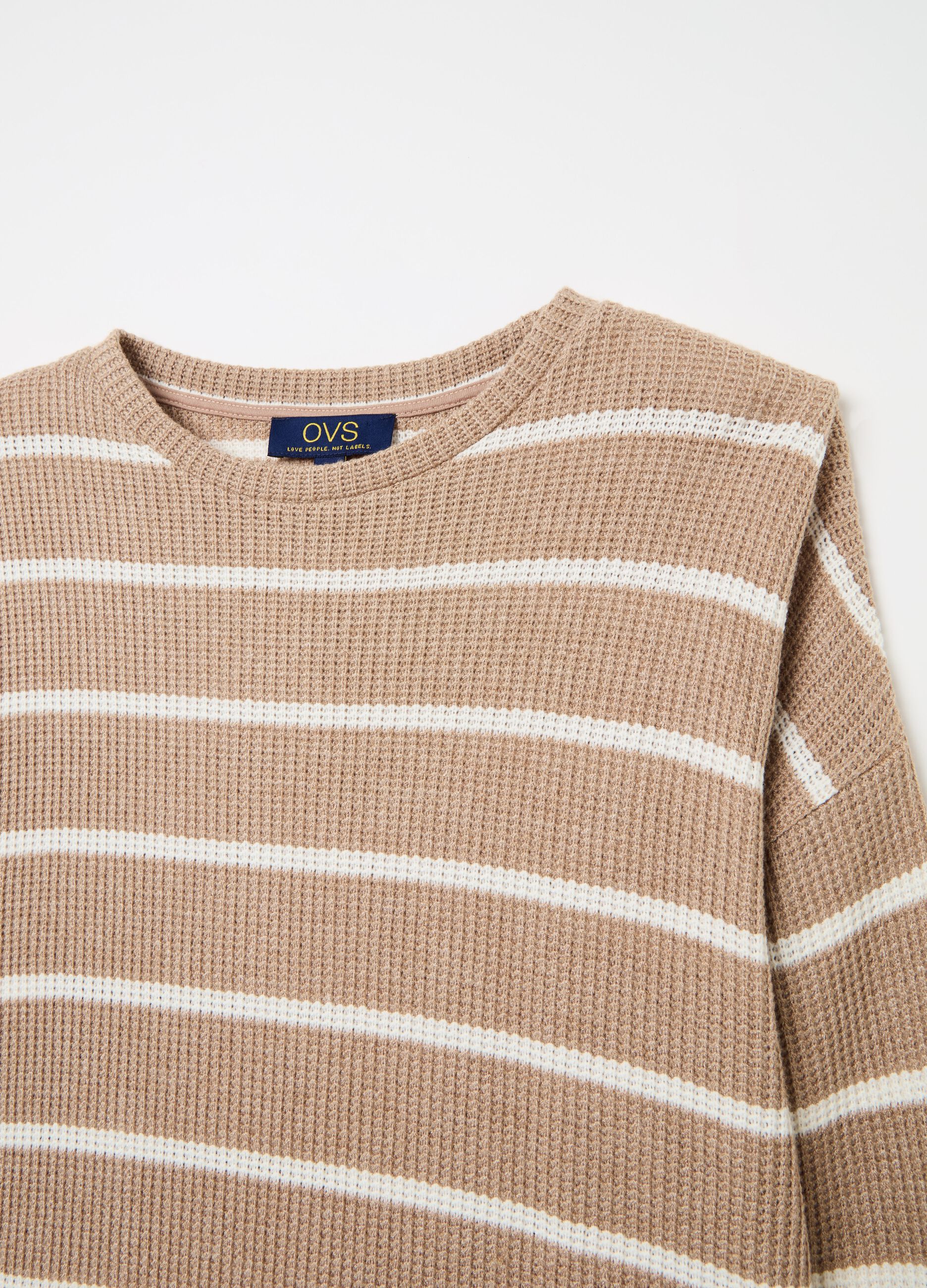 Long-sleeved T-shirt with micro waffle weave