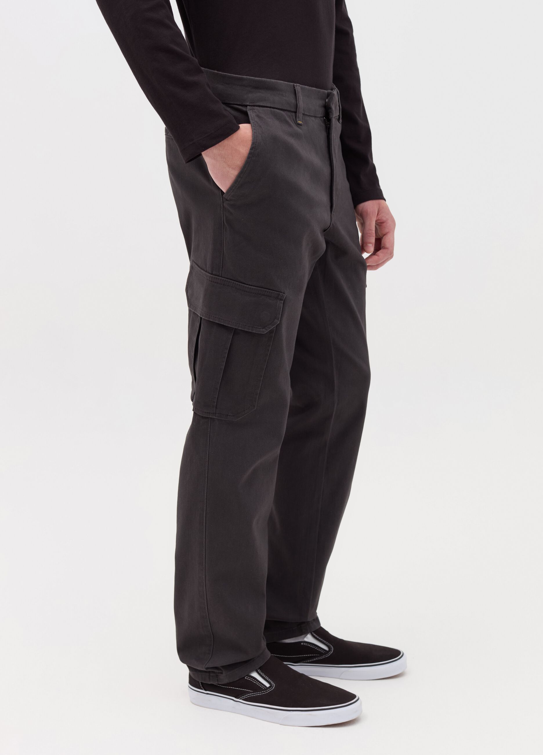 Slim-fit cargo trousers