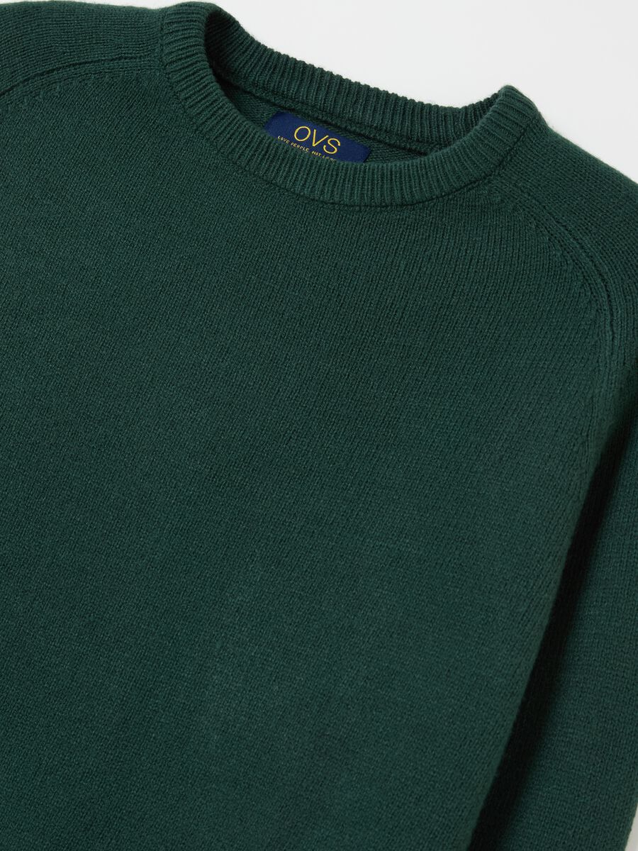 Pullover with raglan sleeves_5