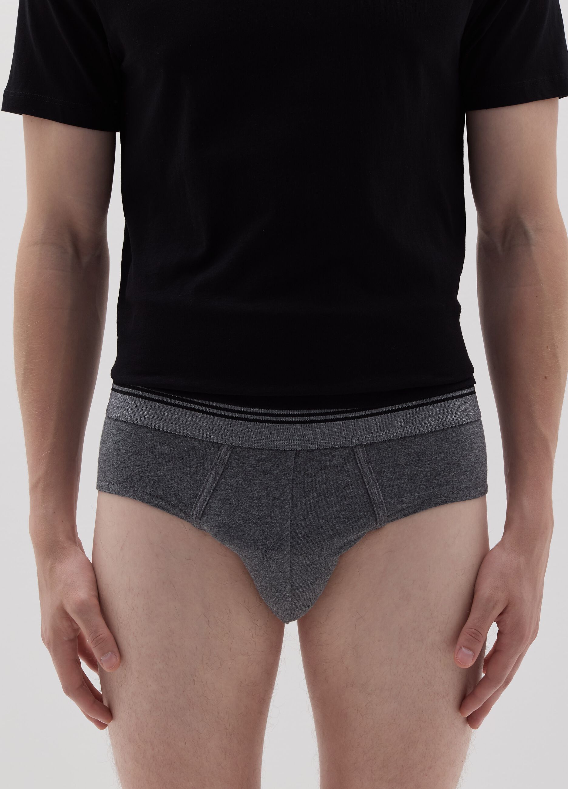 Three-pack briefs with external elastic with striped edging