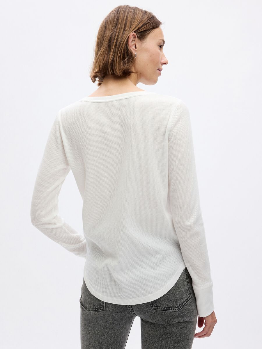 Long-sleeve t-shirt with microwaffle texture_1