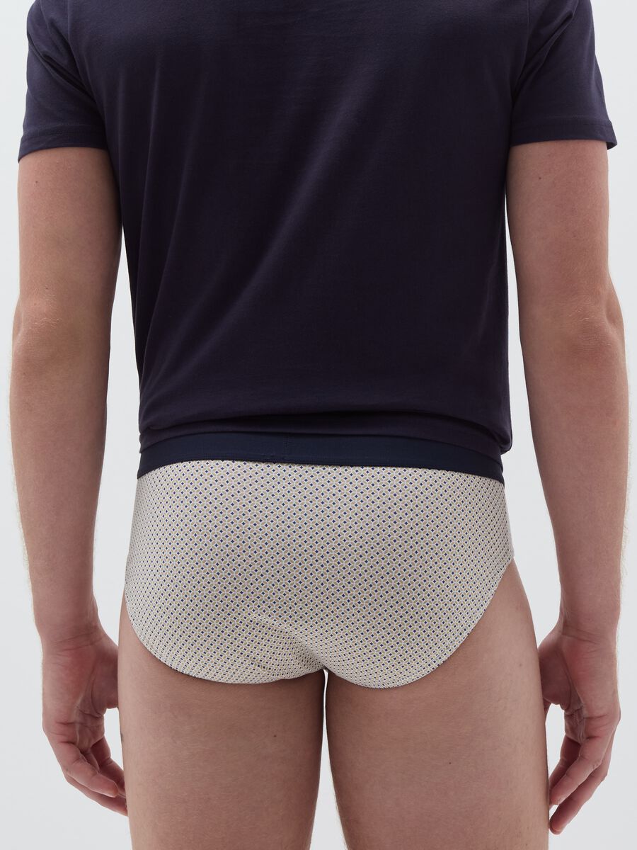 Three-pack briefs with elasticated exterior and pattern_3