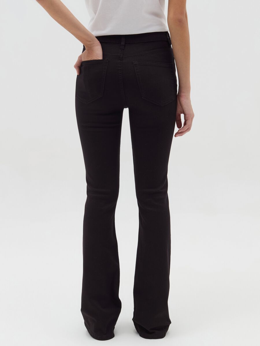 Flare-fit jeans with five pockets_2