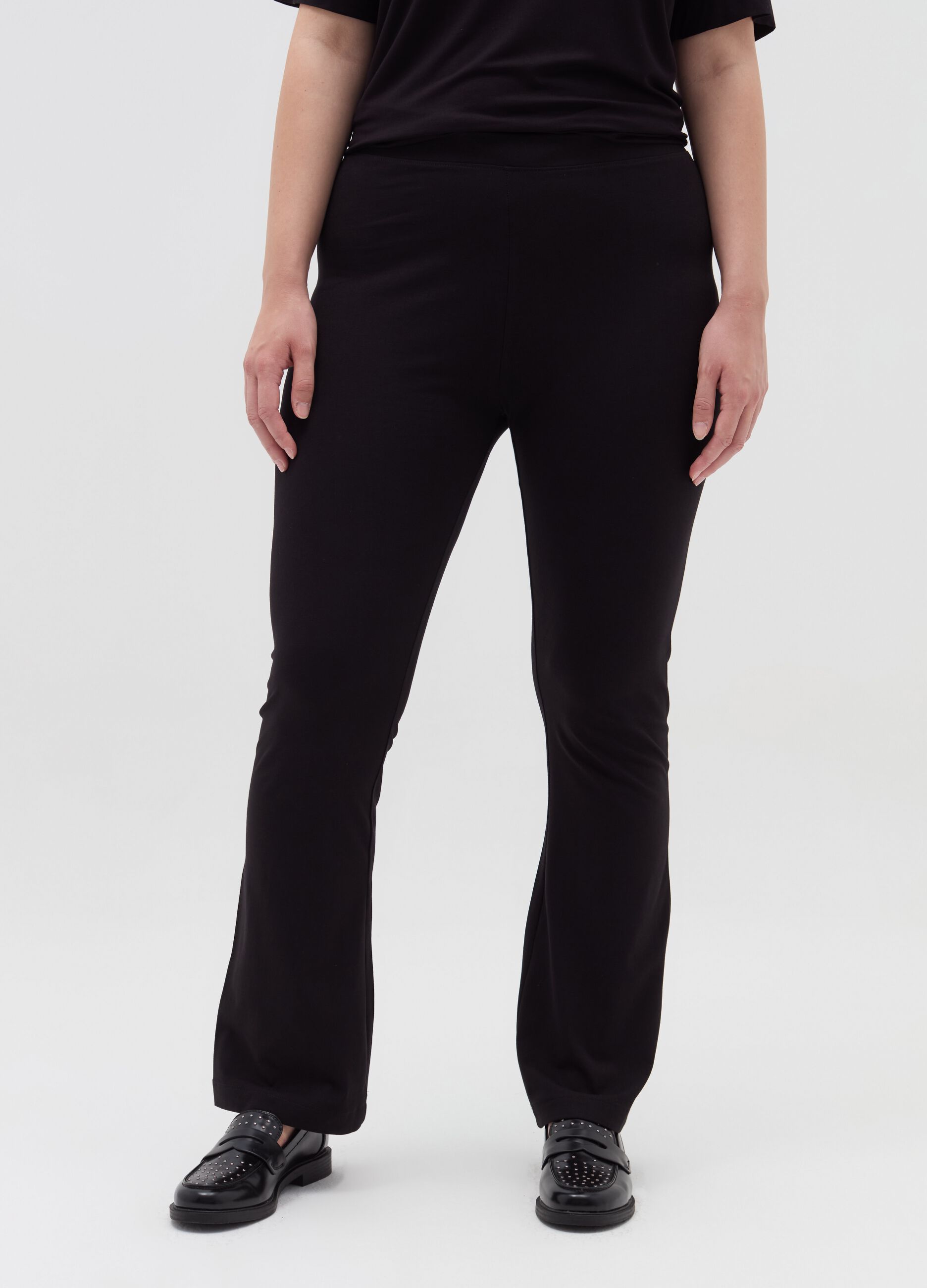 Curvy bootcut-fit leggings