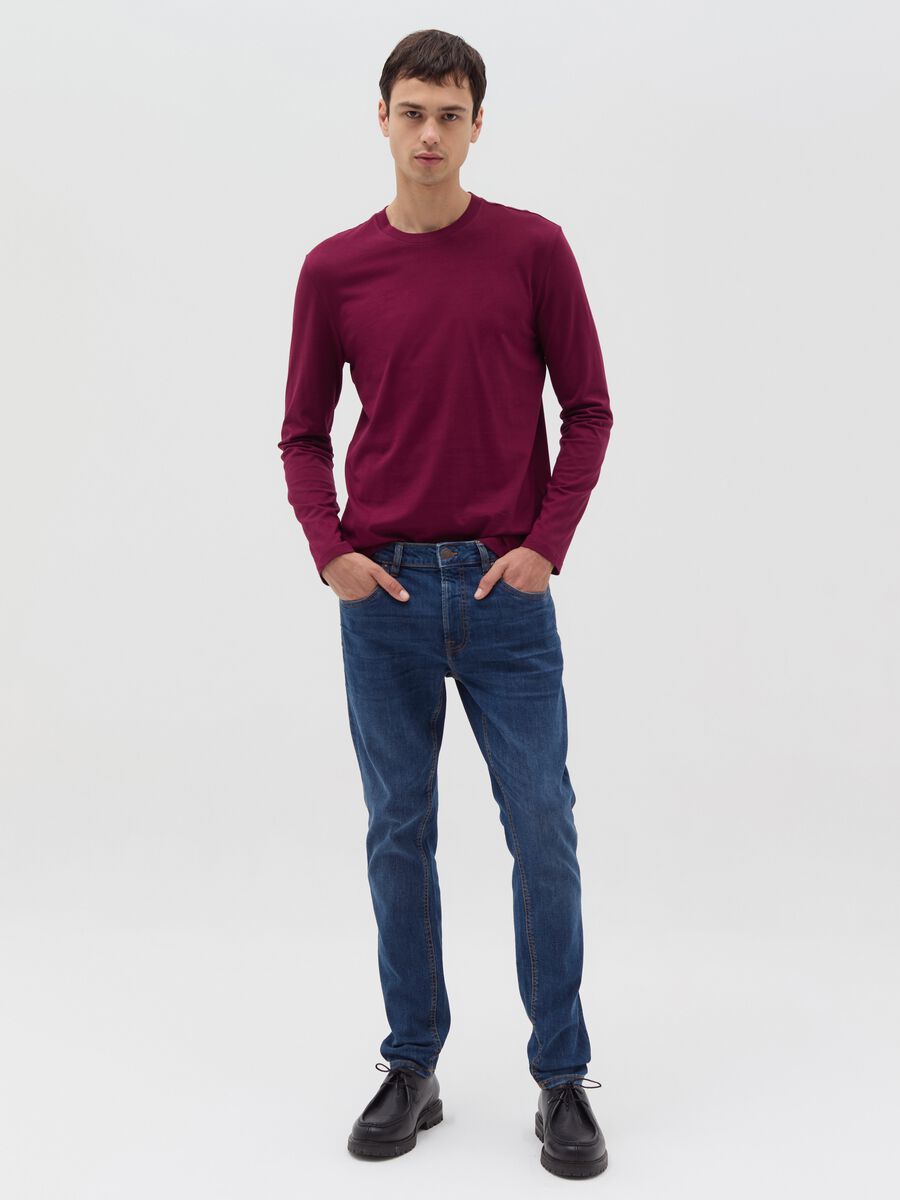 Long-sleeved T-shirt with round neck_0