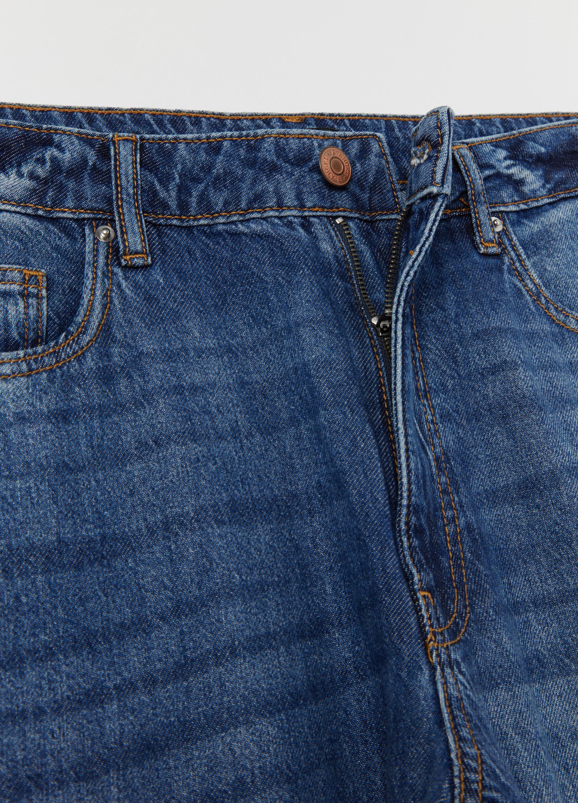 Baggy-fit jeans with five pockets