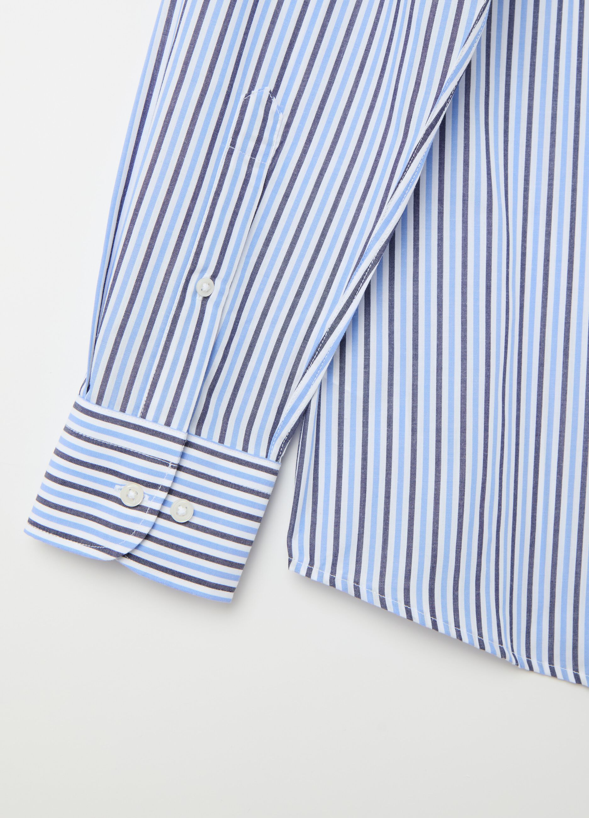 Regular-fit shirt with striped pattern