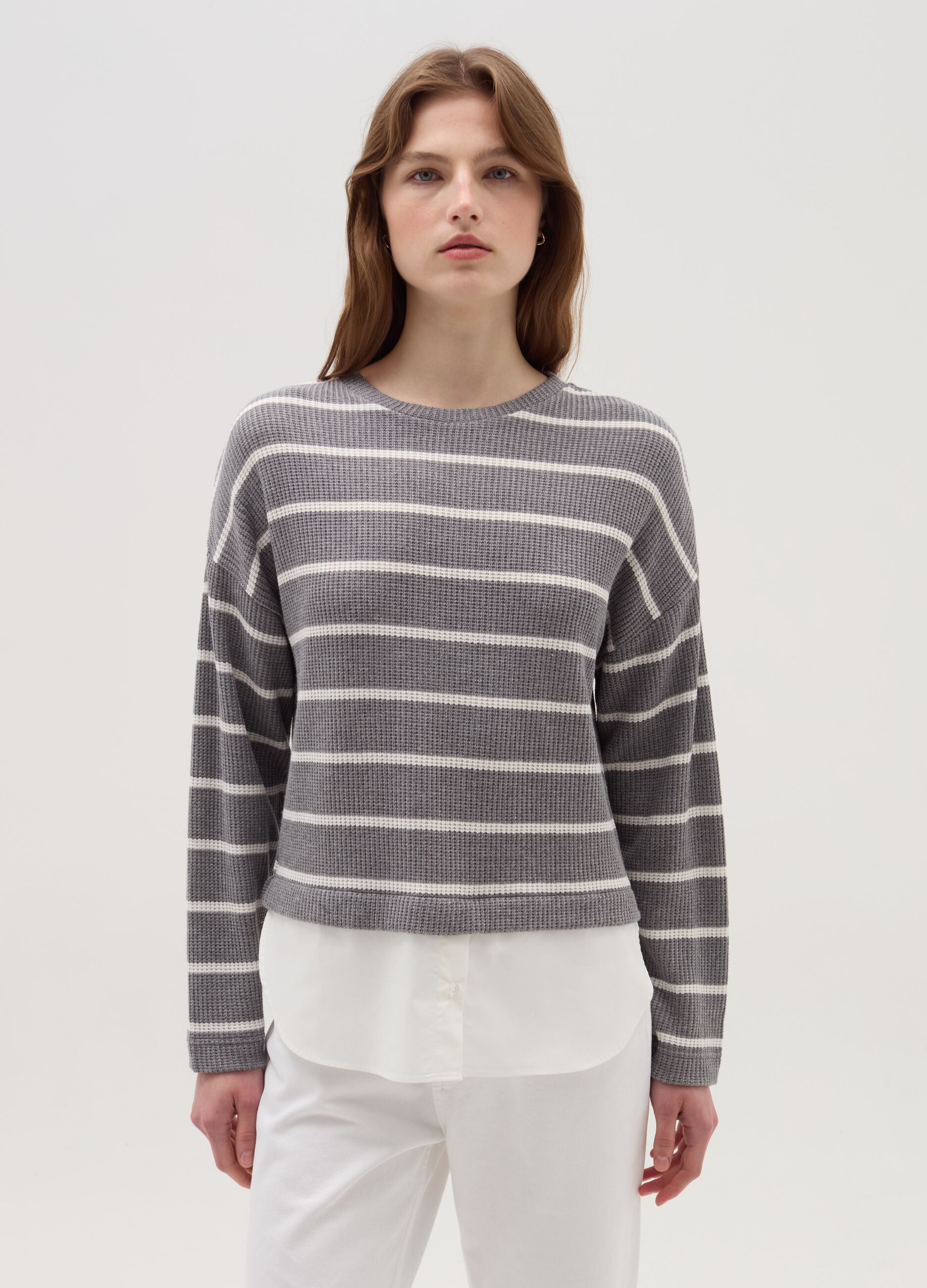 Long-sleeved T-shirt with micro waffle weave