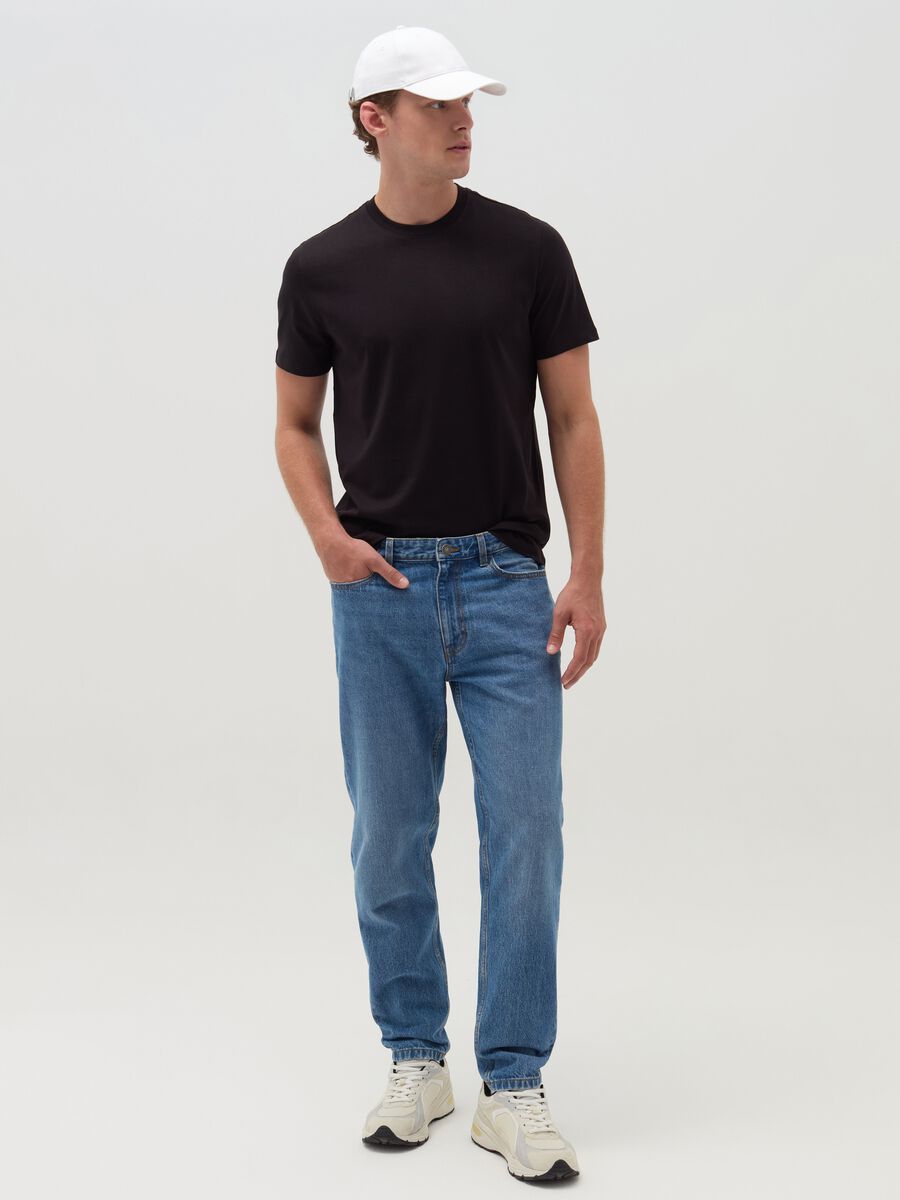 Relaxed-fit jeans with five pockets_0